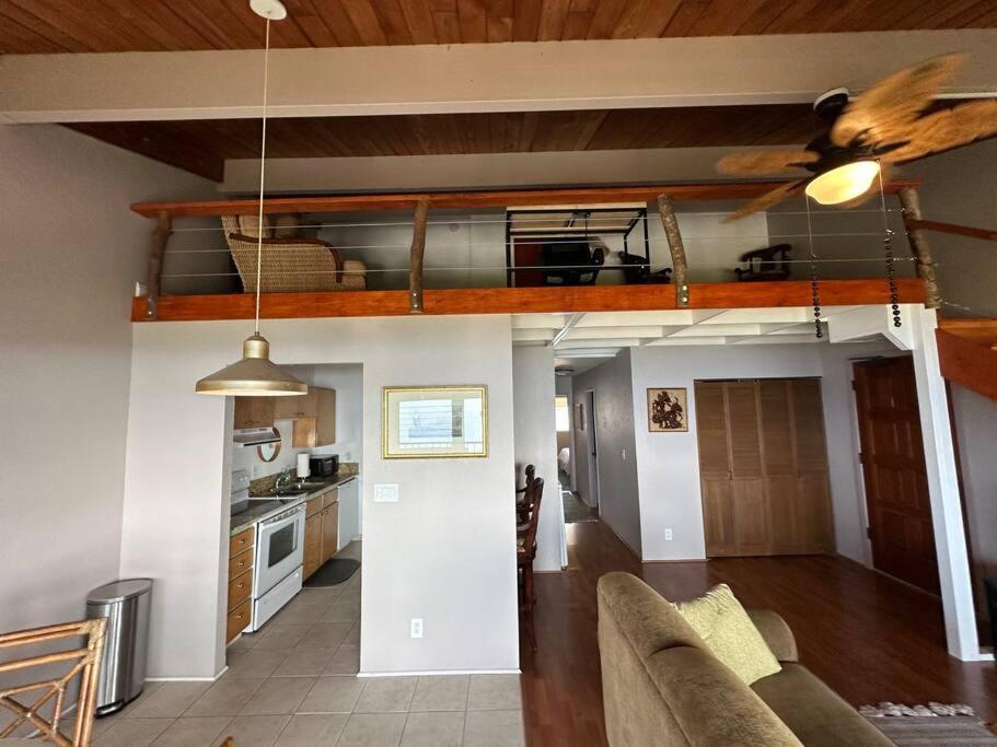 Three-Bedroom House photo 3