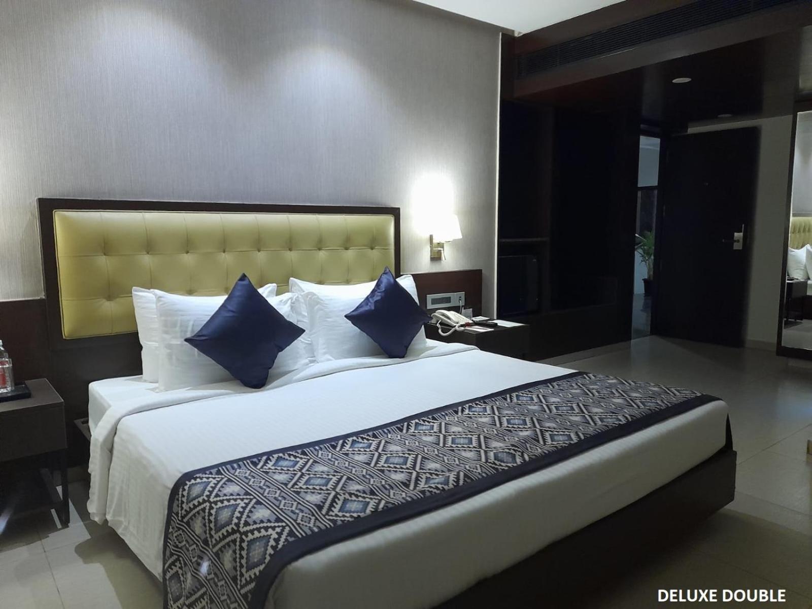 Deluxe Double Room - Photo 2