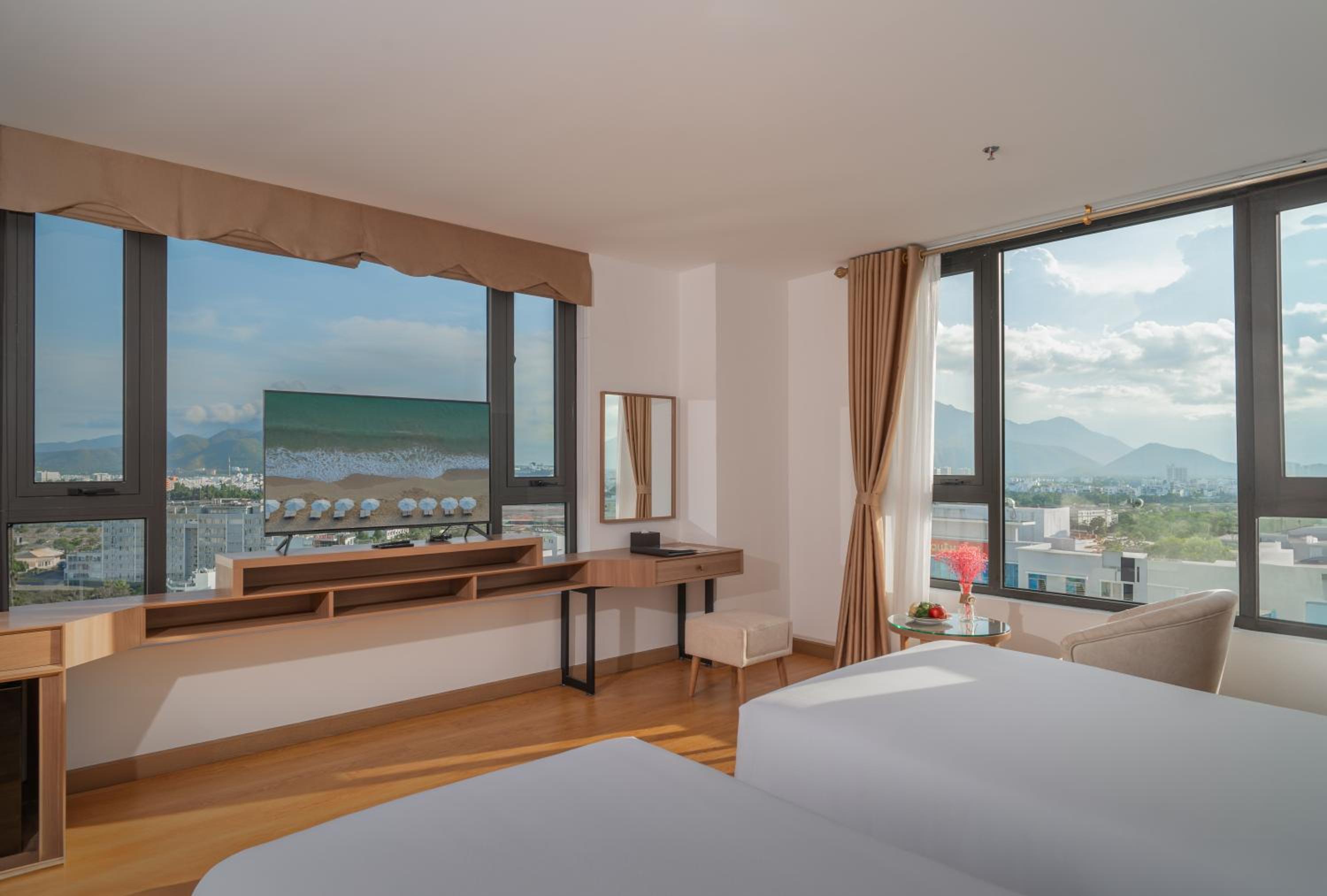 Deluxe Twin Room - Photo 10