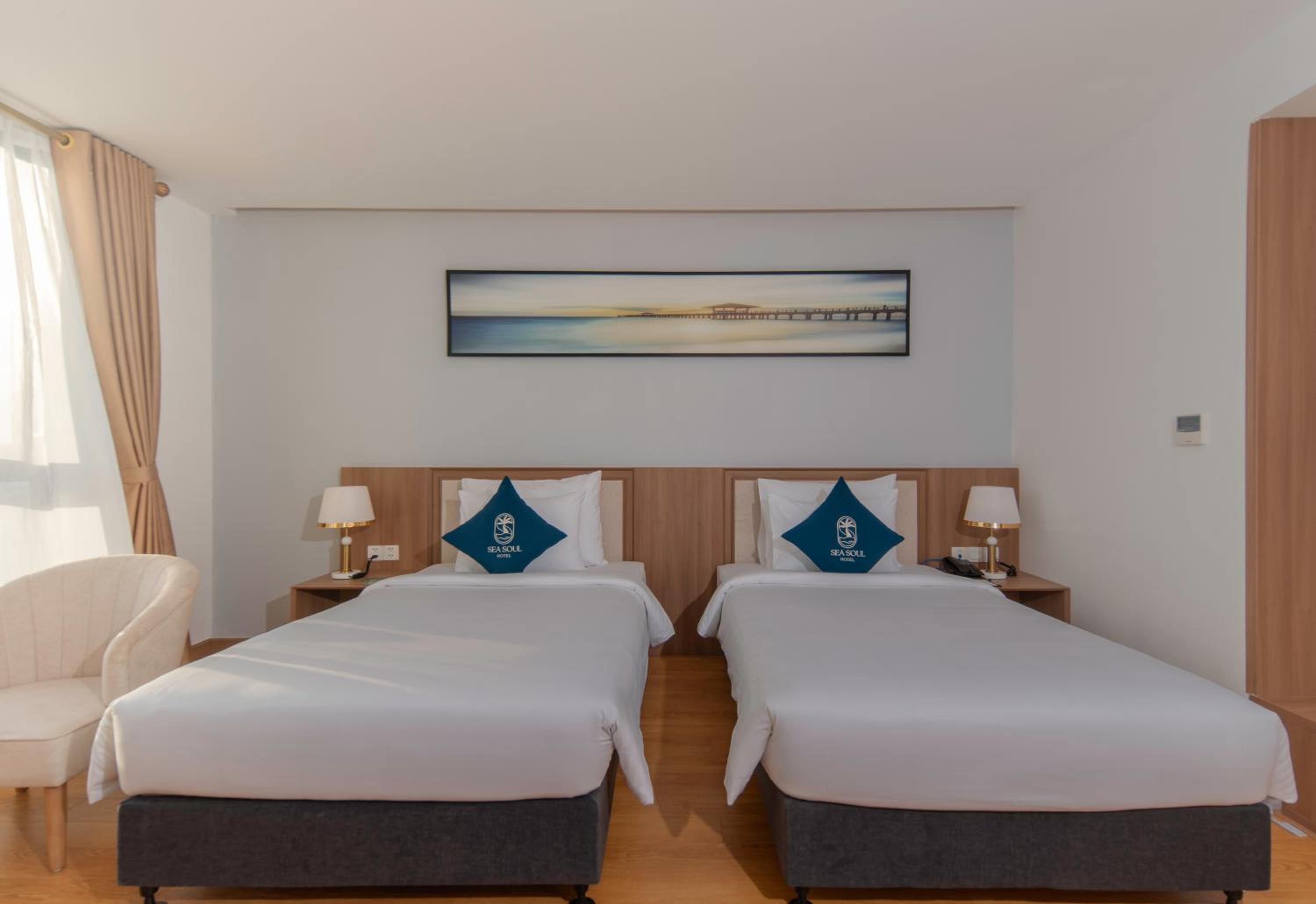 Deluxe Twin Room - Photo 8