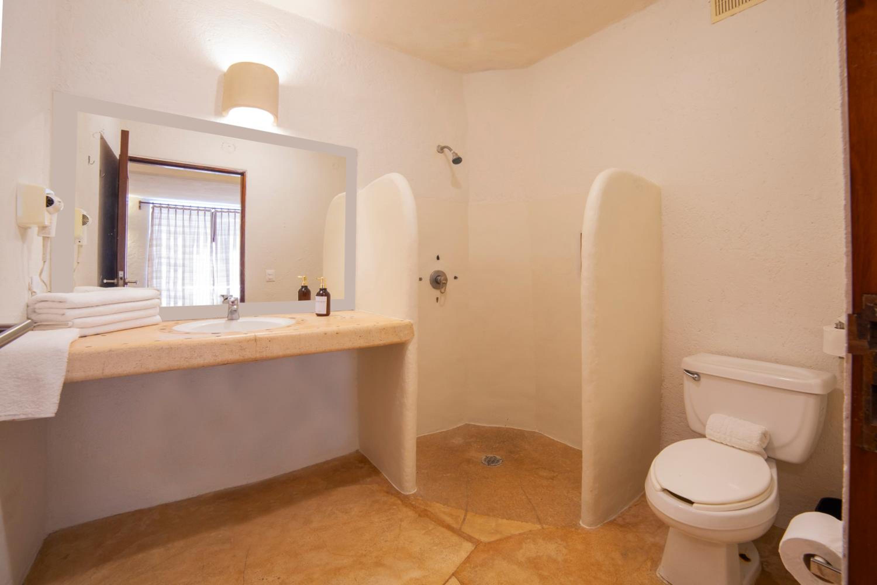 Double Room - Photo 2