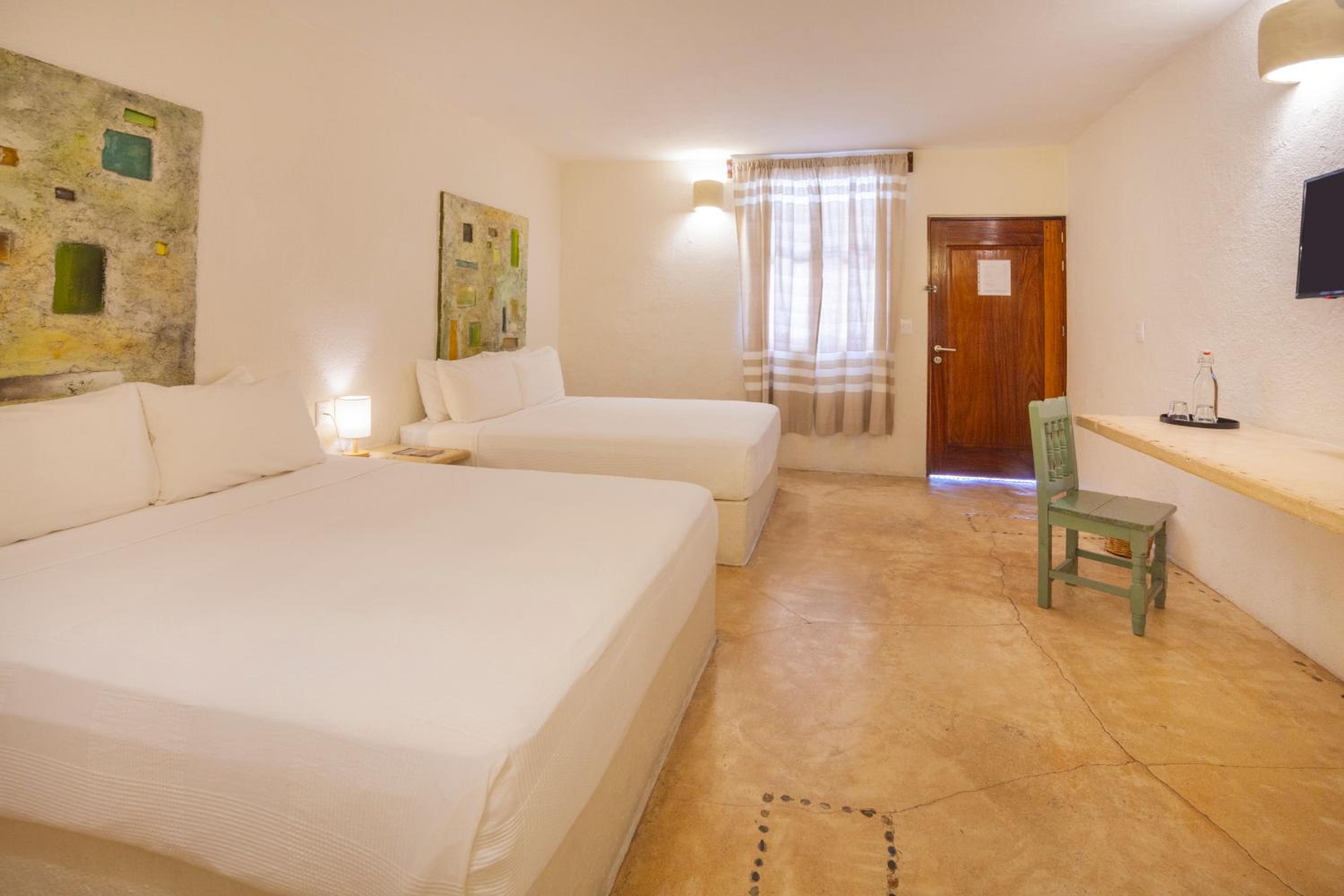 Double Room - Photo 4