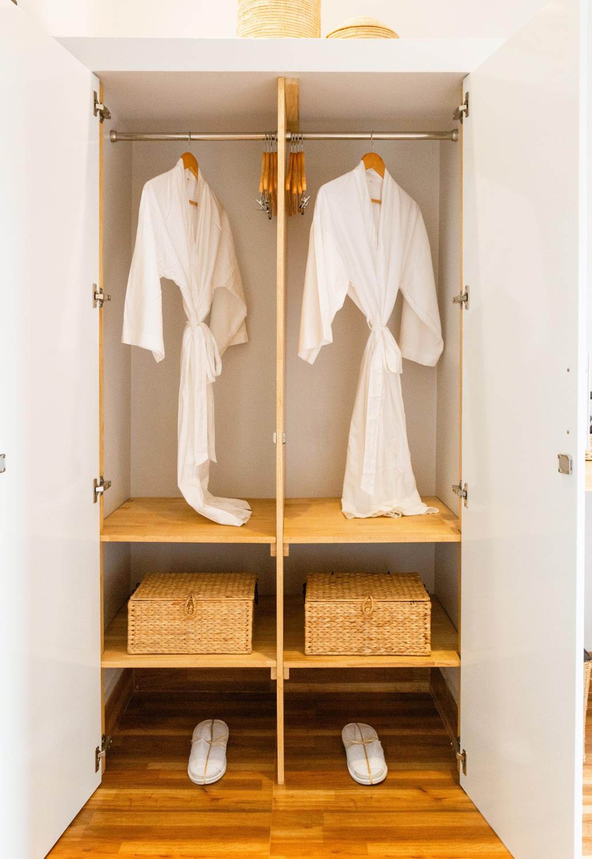 Twin Room - Photo 3