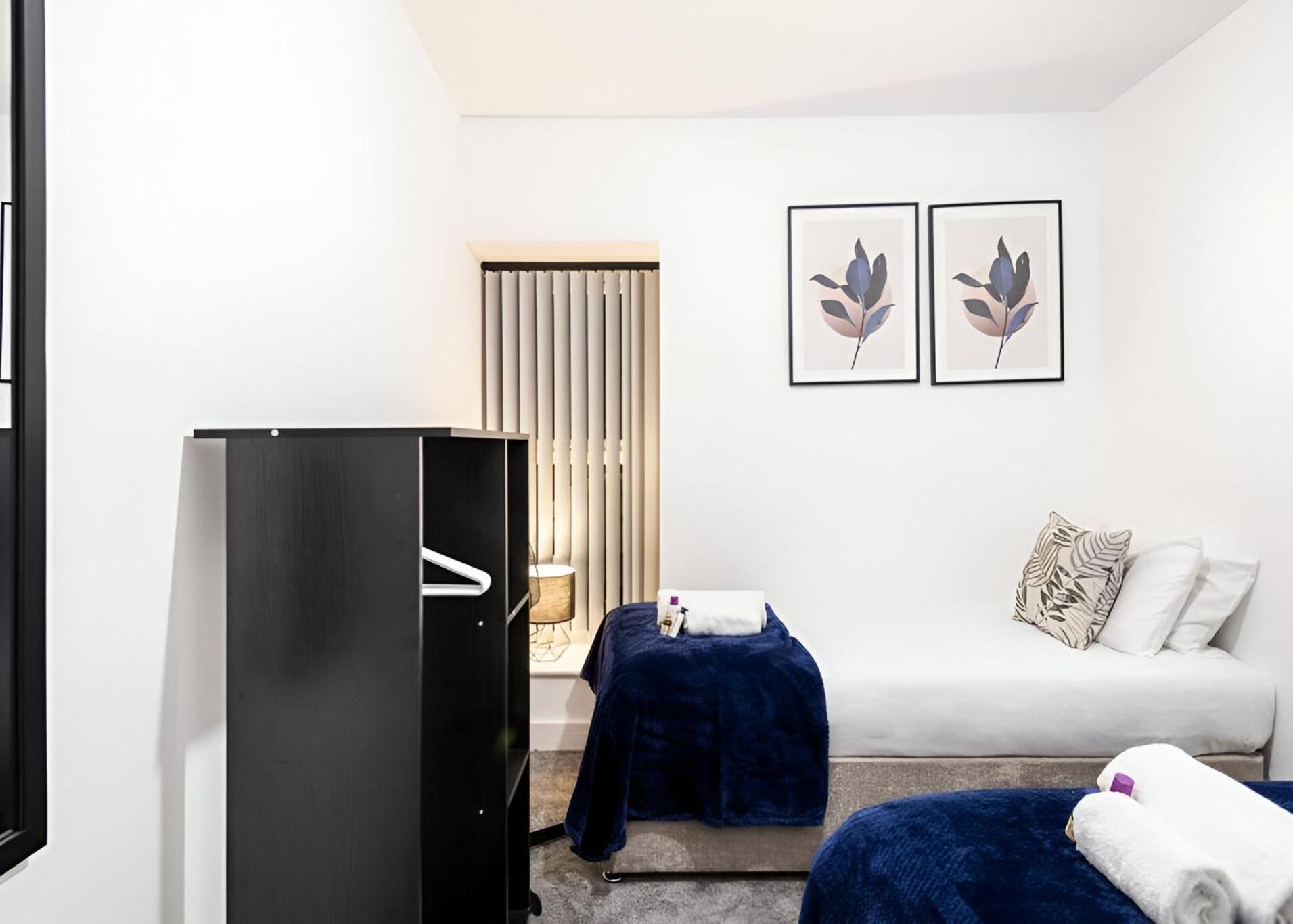 Two-Bedroom Apartment photo 2