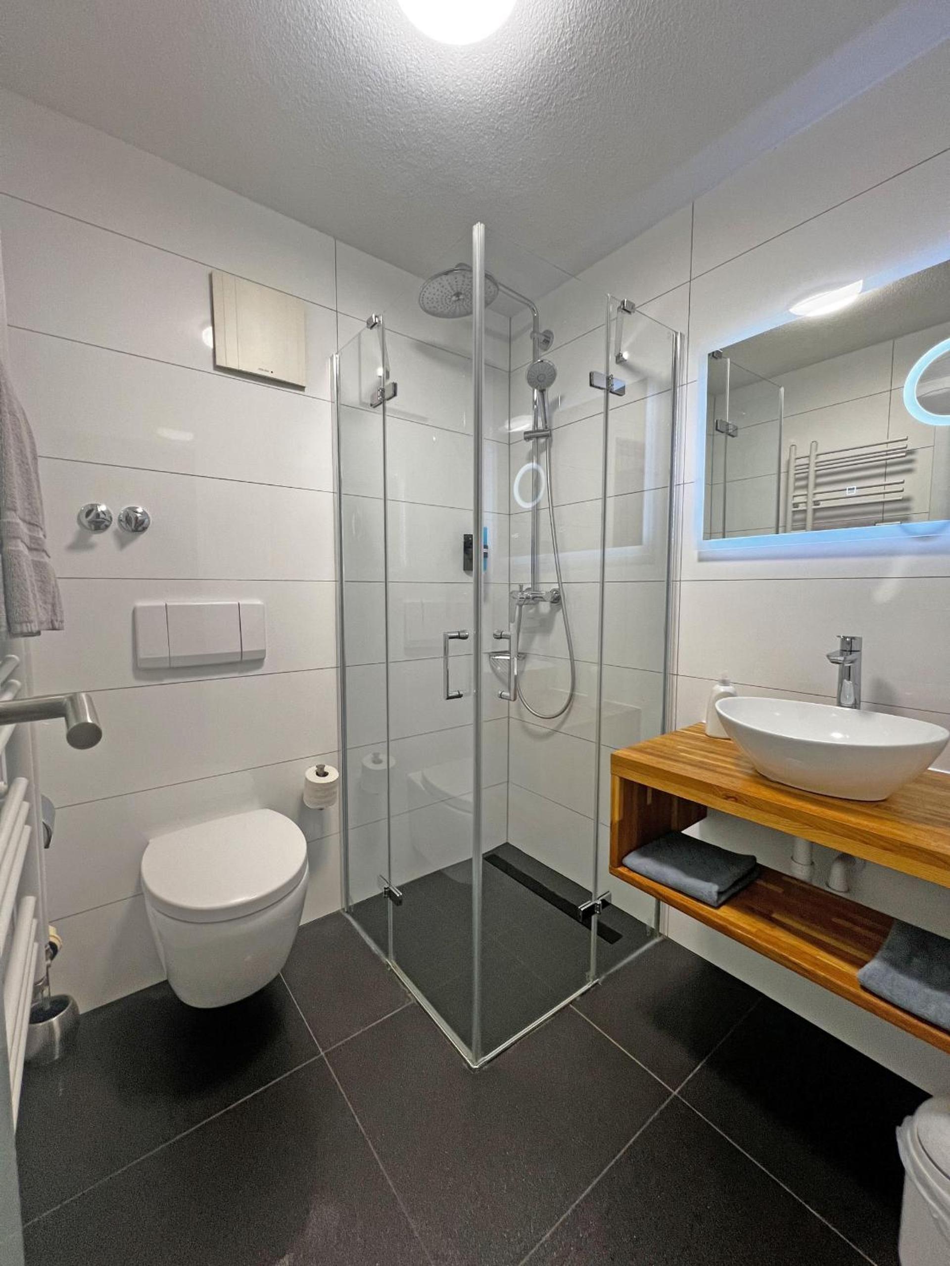 Double Room - Disability Access - Photo 3