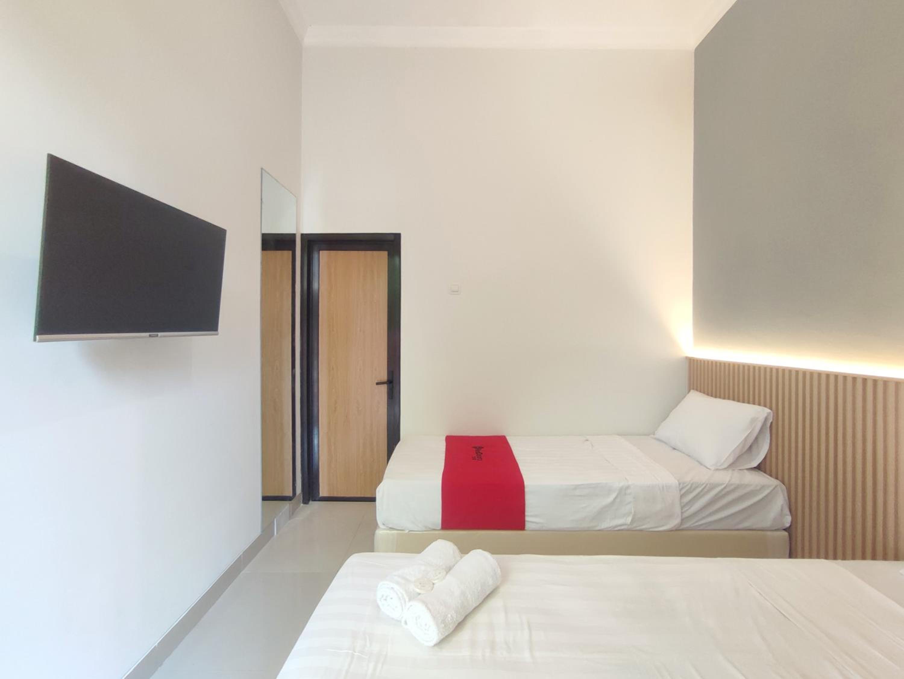 Standard Twin Room photo 3
