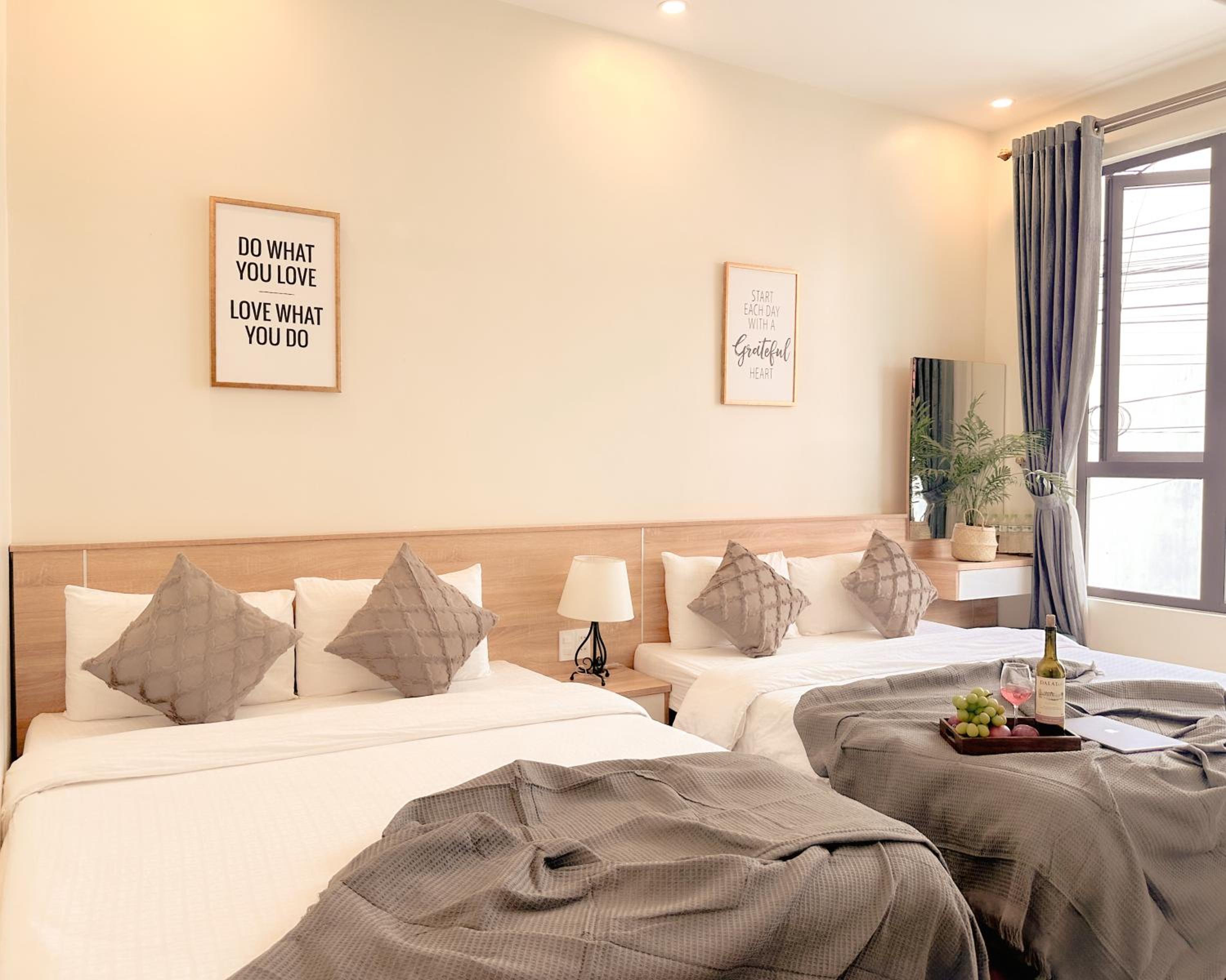 Deluxe Queen Room with Two Queen Beds photo 1