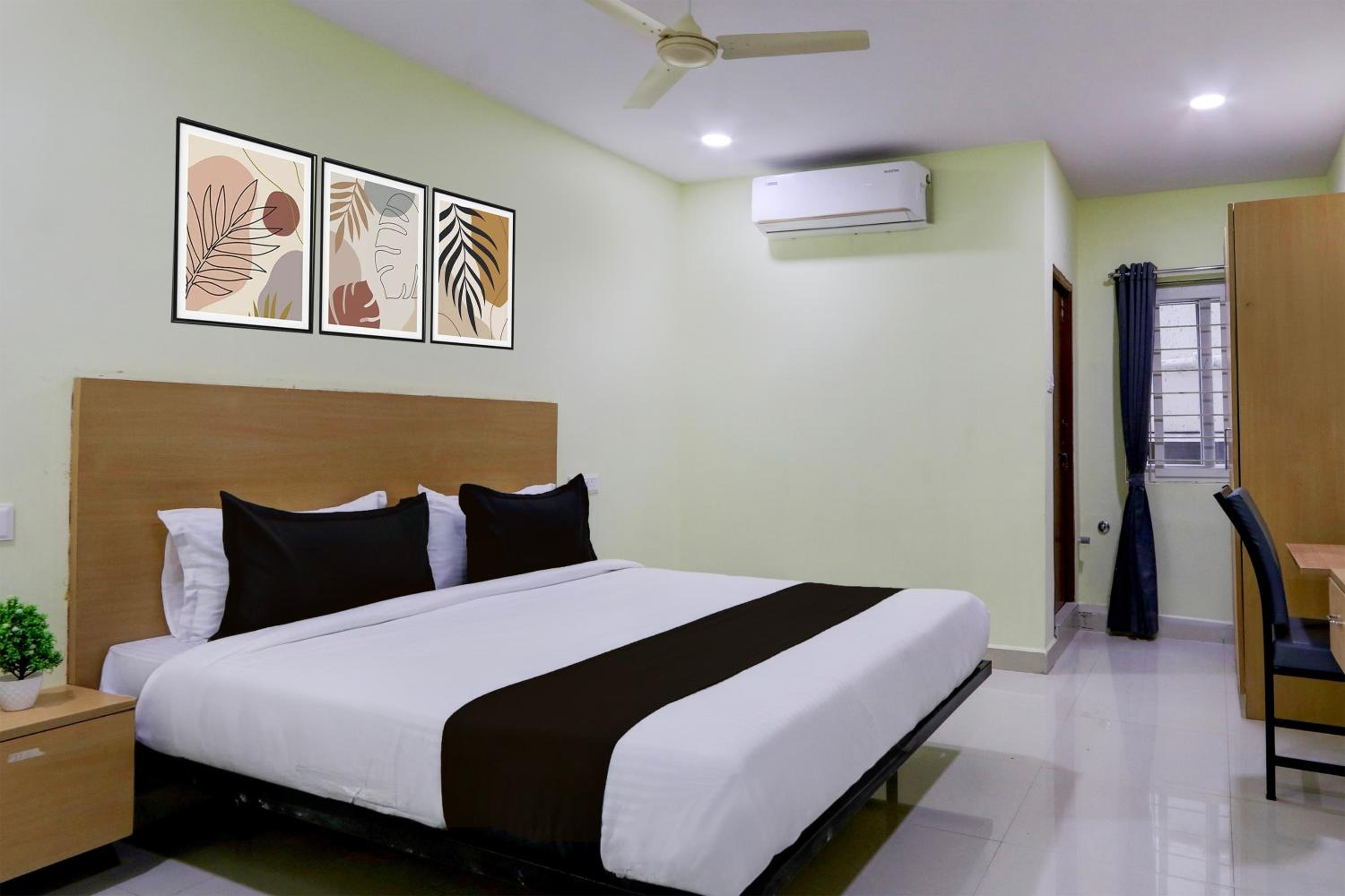 Classic Triple Room