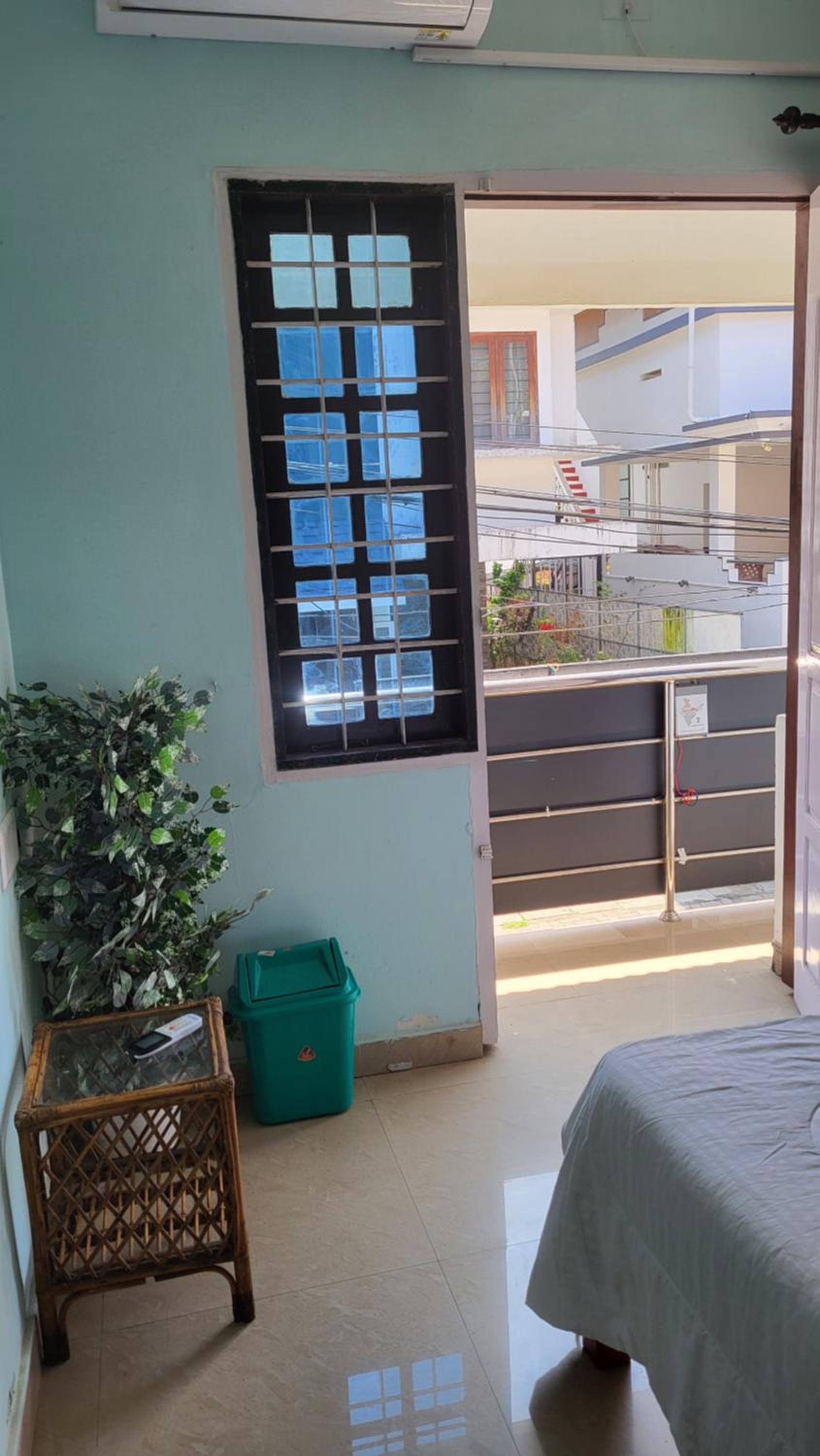 Double Room with Balcony (2 Adults + 1 Child) photo 2
