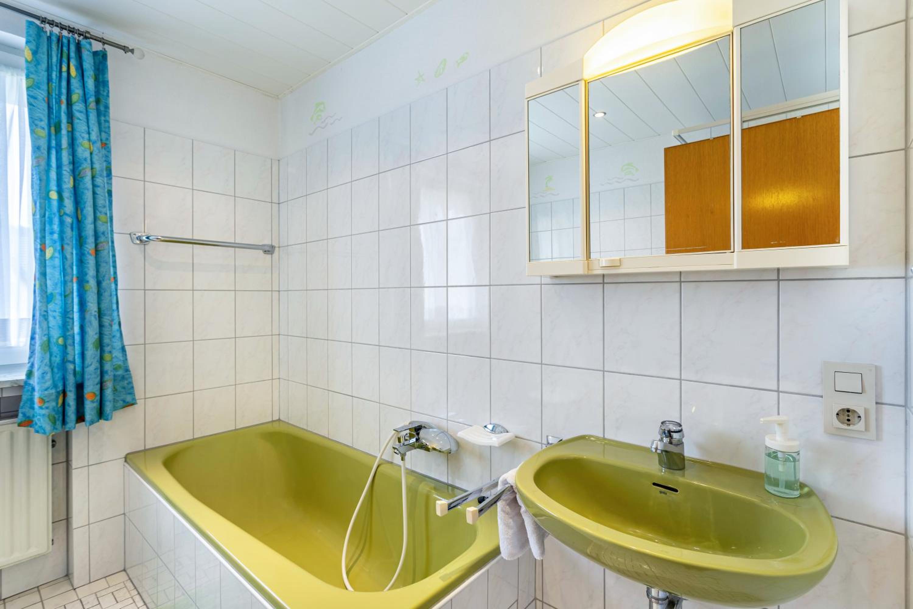 Two-Bedroom Deluxe Apartment with Garden View photo 3