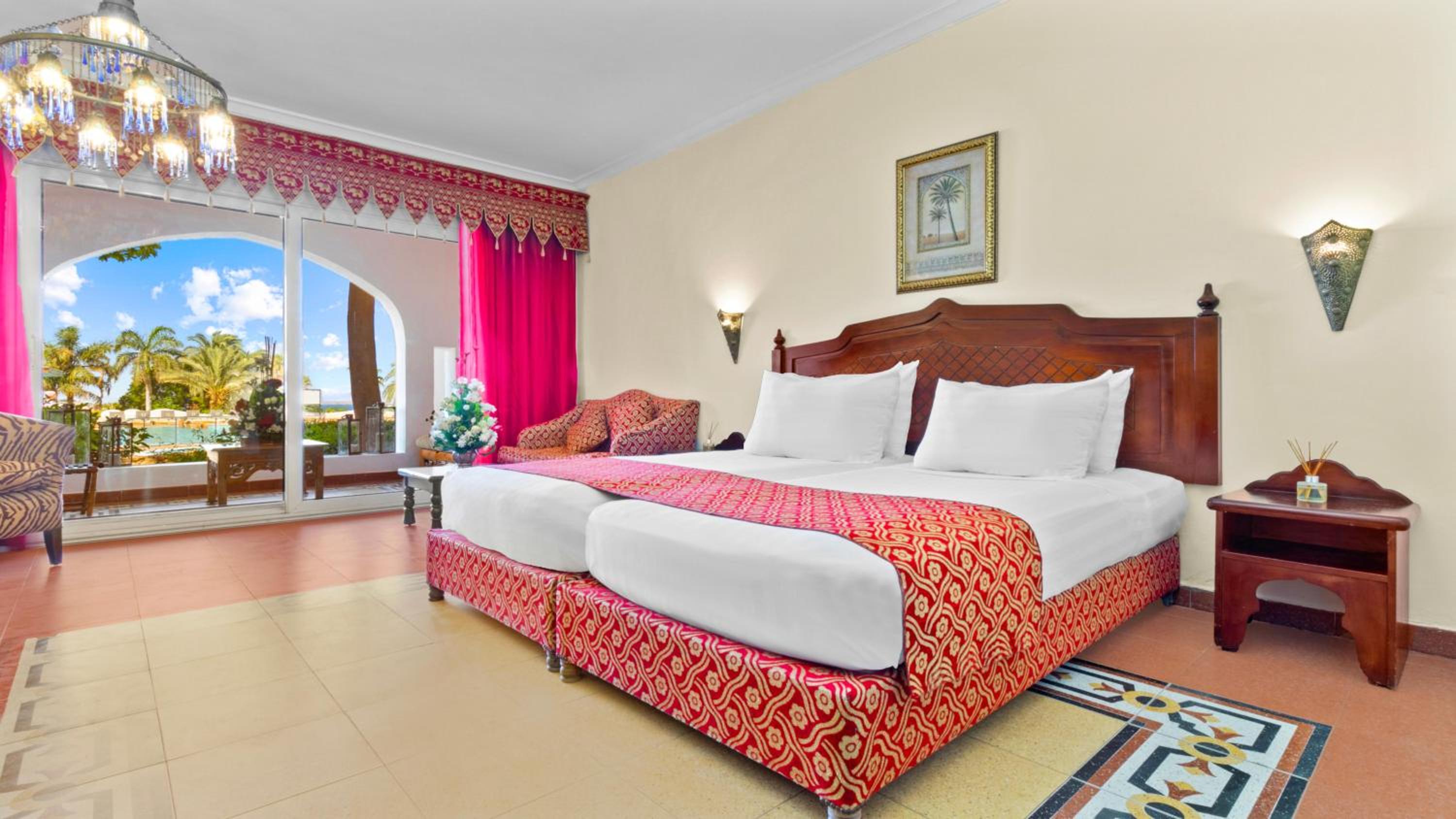 Harem Deluxe Queen or Twin Room -Pool View & Garden View