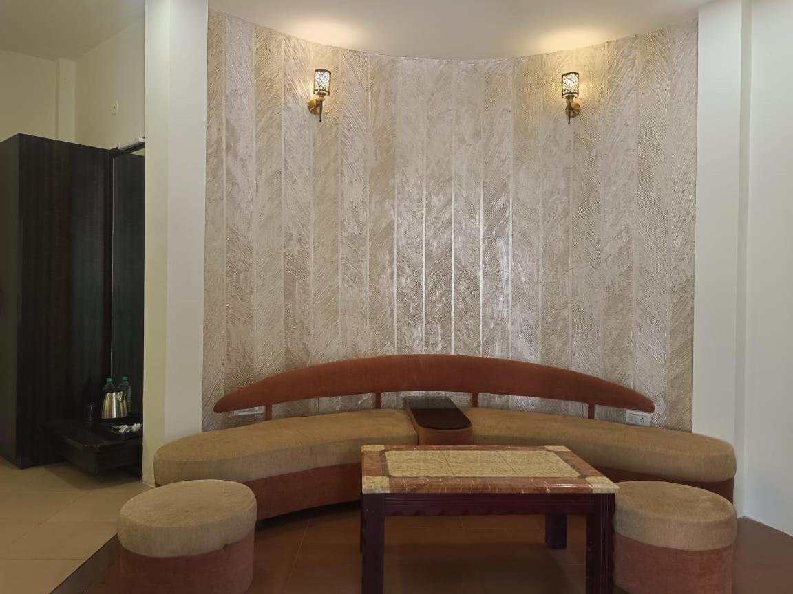 Villa photo 1