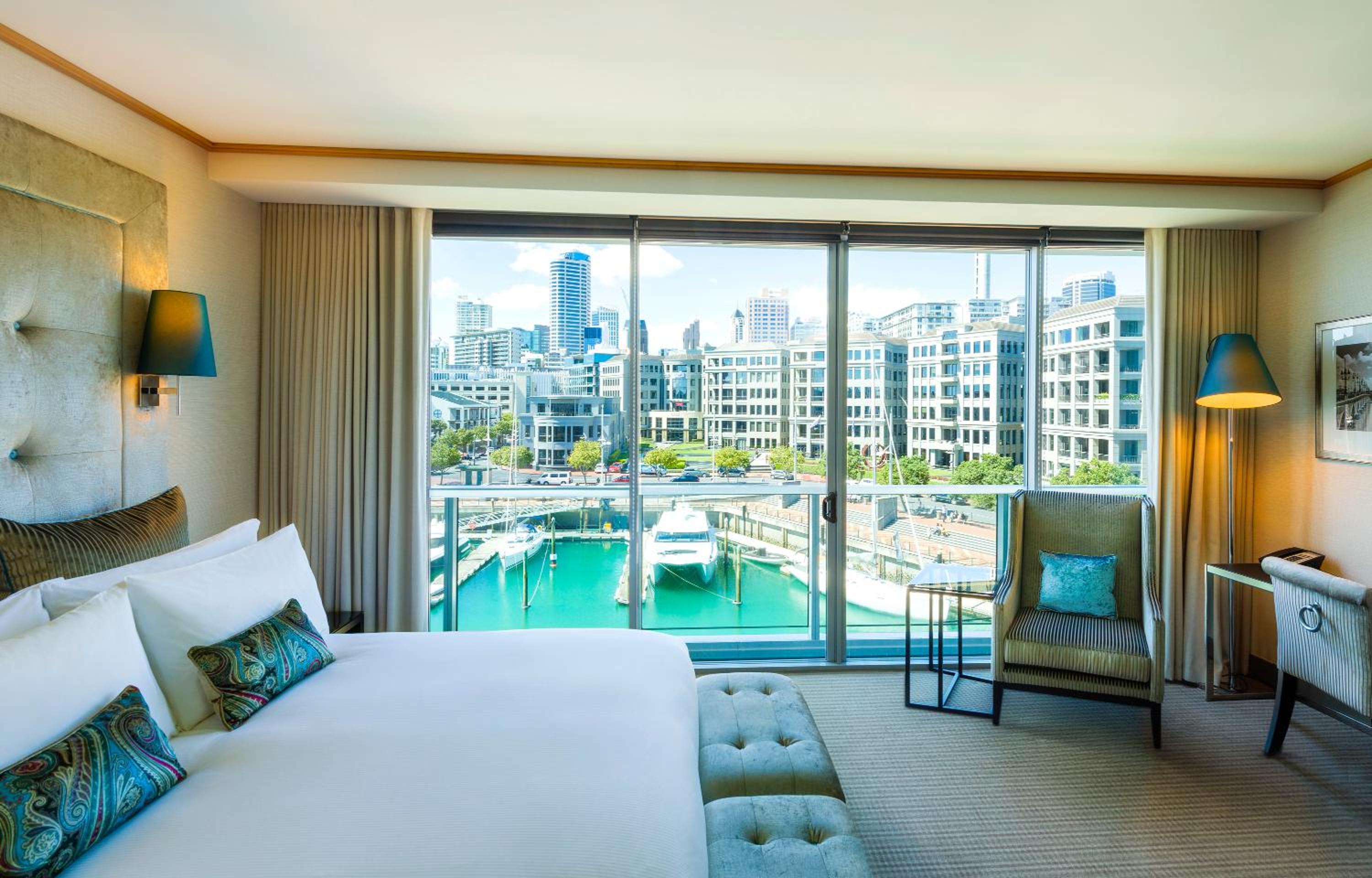 Luxury Marina Room with Club Access - Photo 5