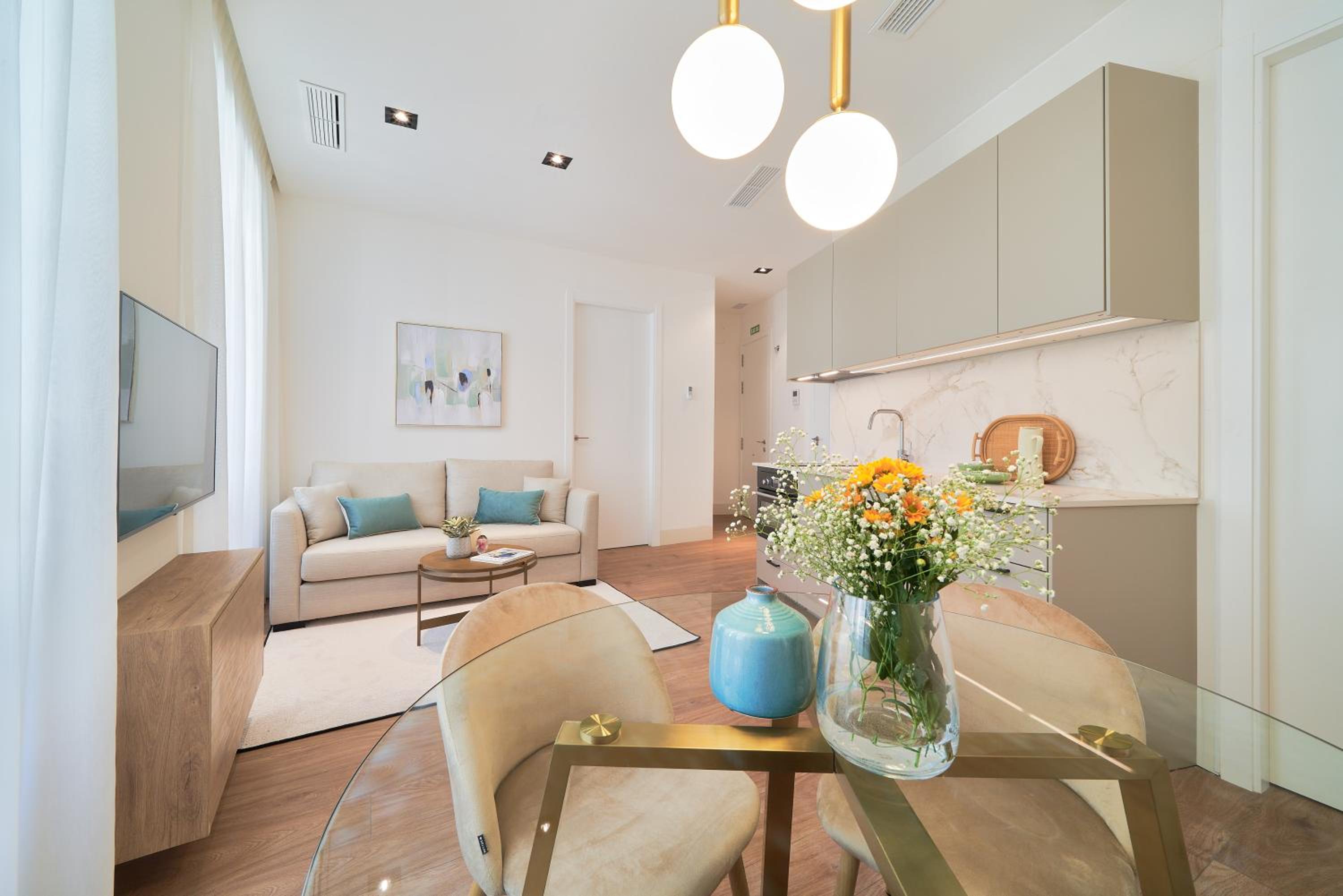 Apartamento de dos habitaciones con balcón