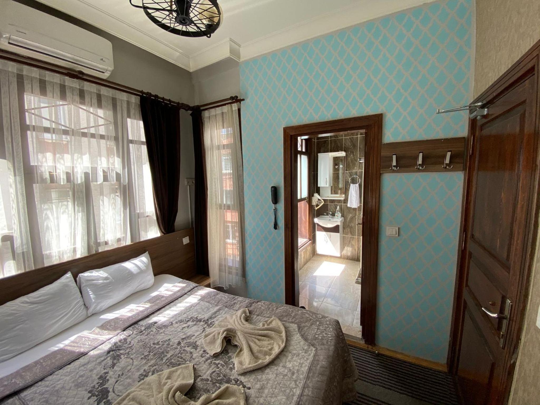 Small Double Room photo 3