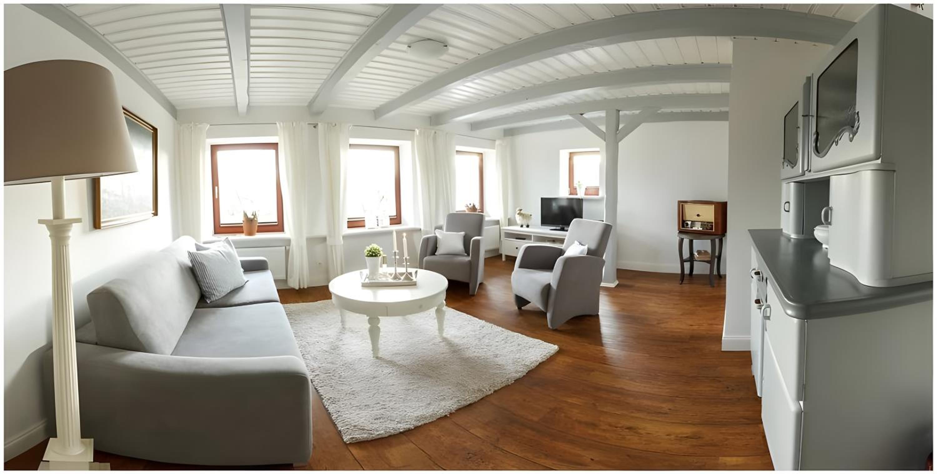 One-Bedroom Apartment with Garden View photo 1