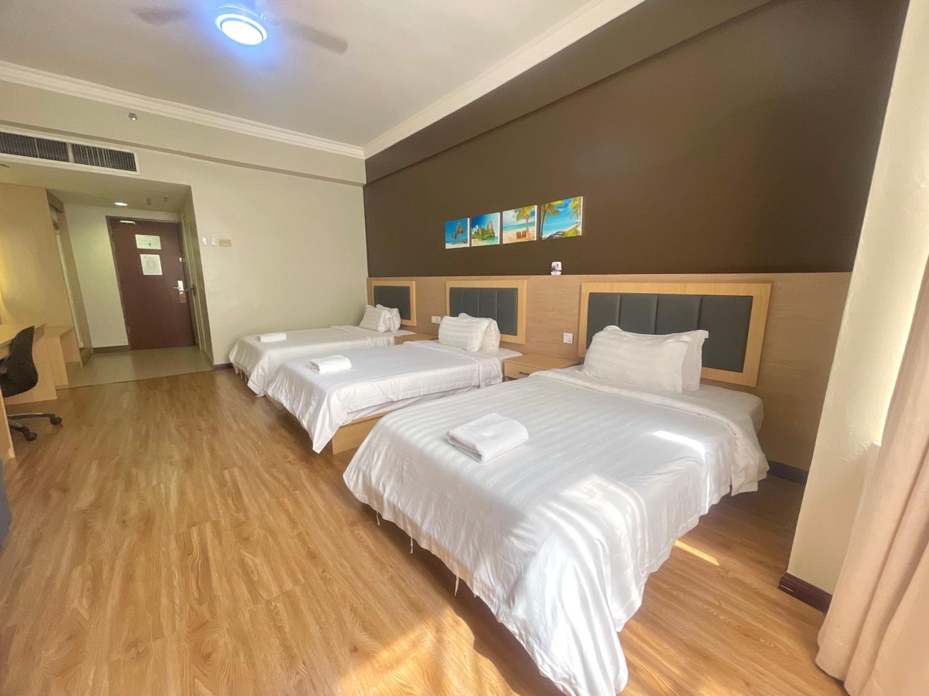 Superior Triple Room - Photo 1