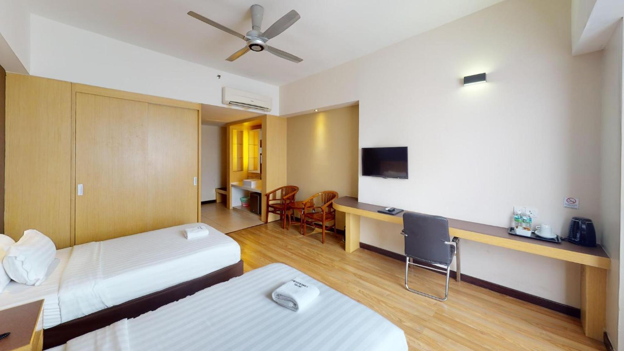 Deluxe Double or Twin Room - Photo 2