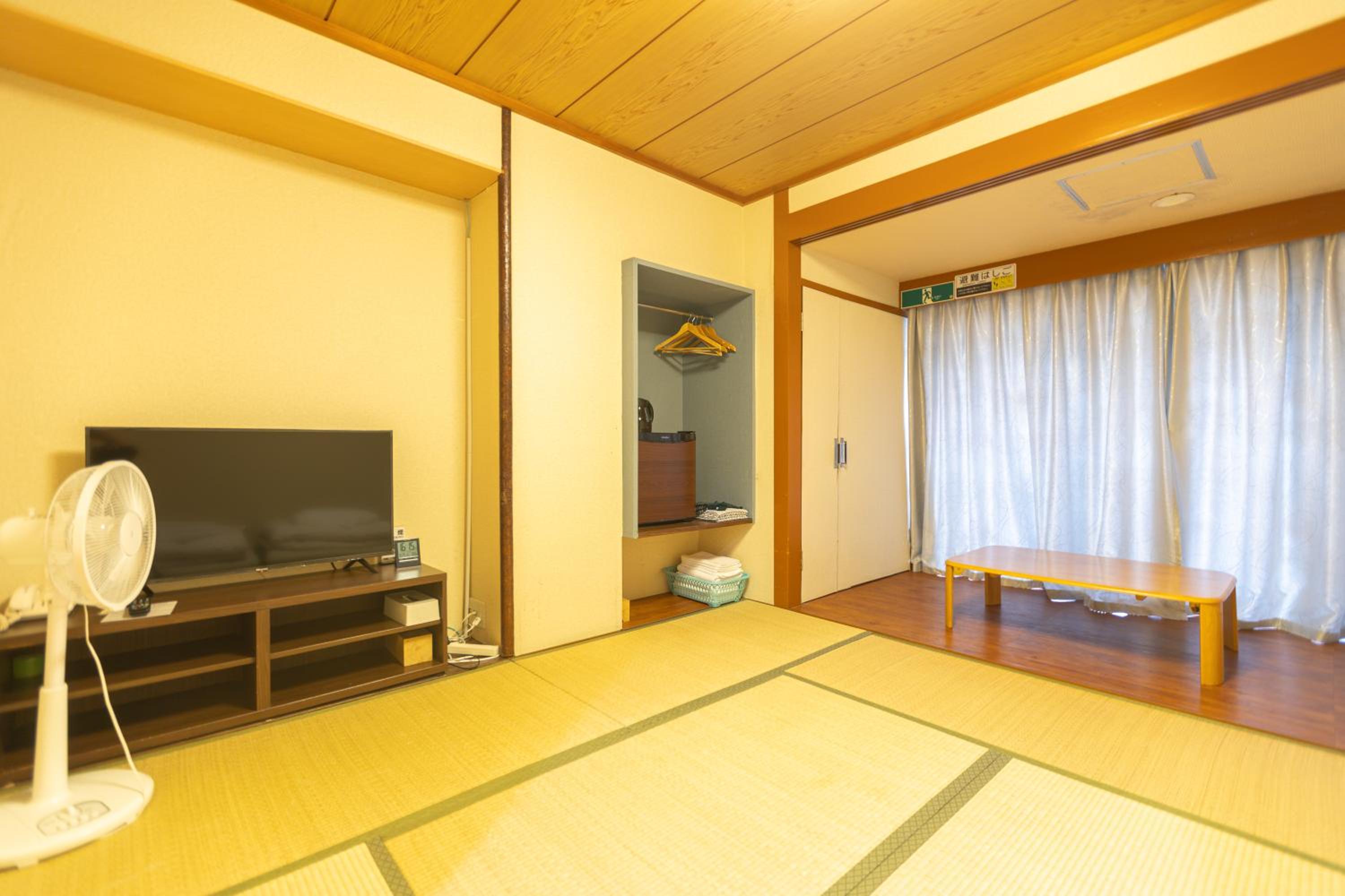Japanese-Style Quadruple Room