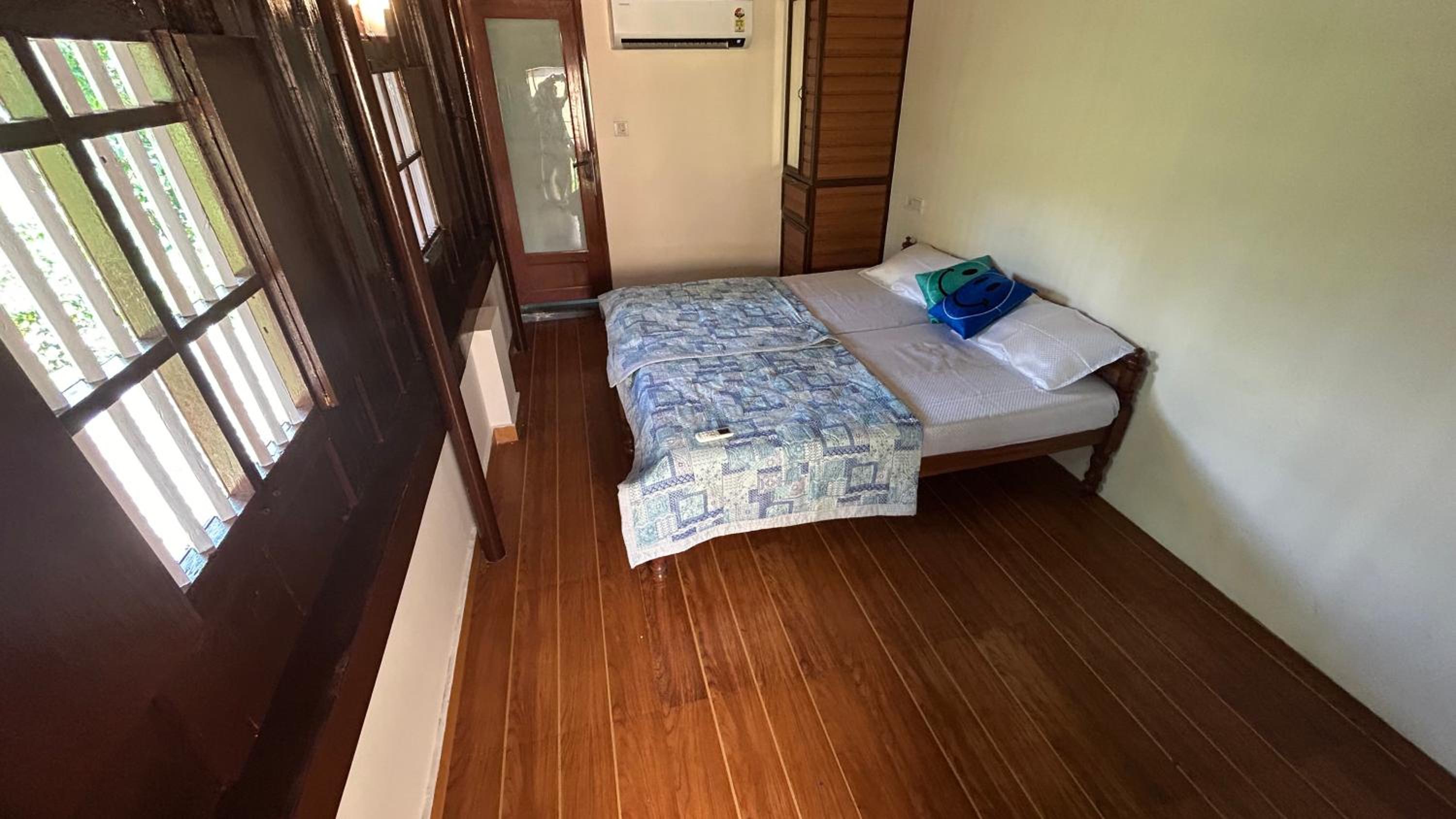Twin Room with Sea View photo 1