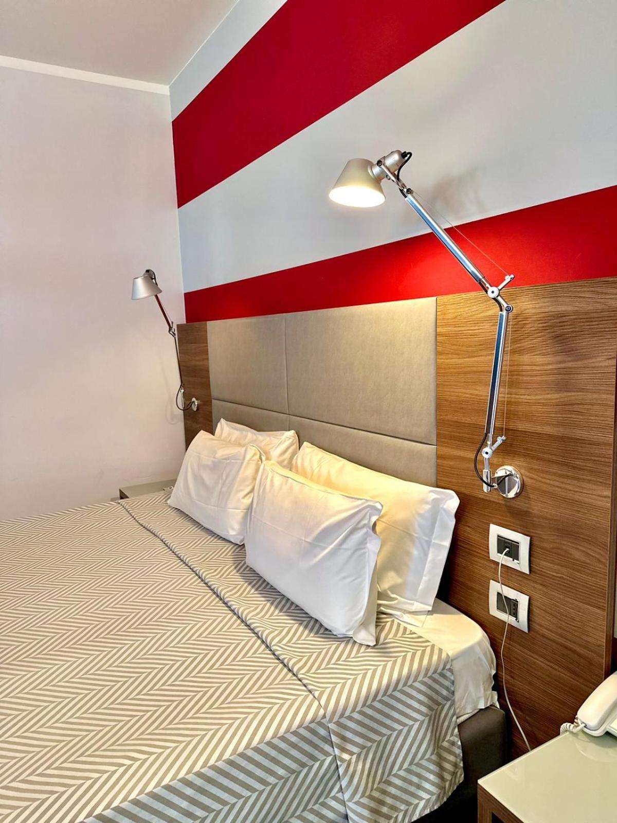 Double Room - Photo 5