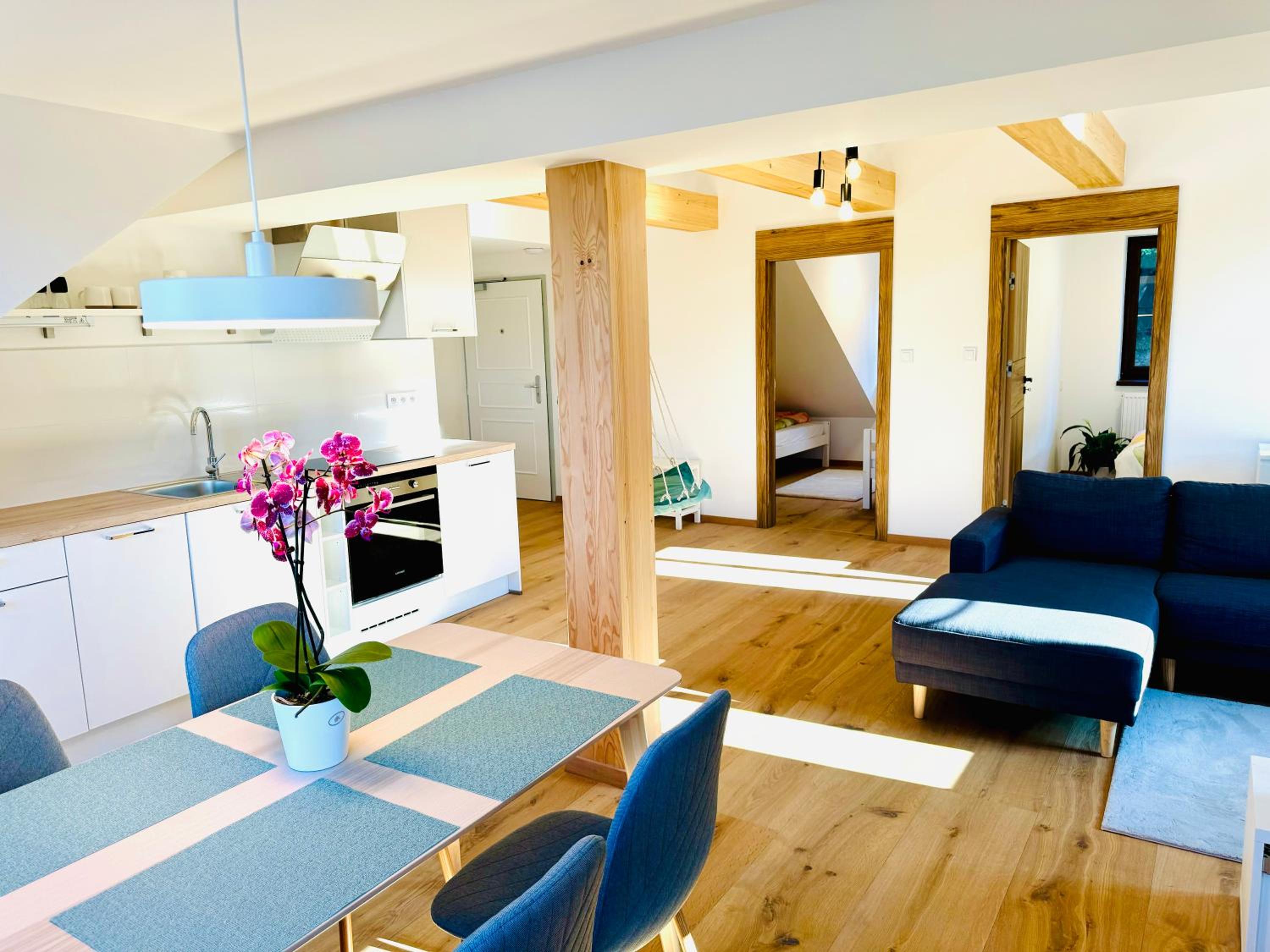 Two-Bedroom Apartment With Mountain View photo 1