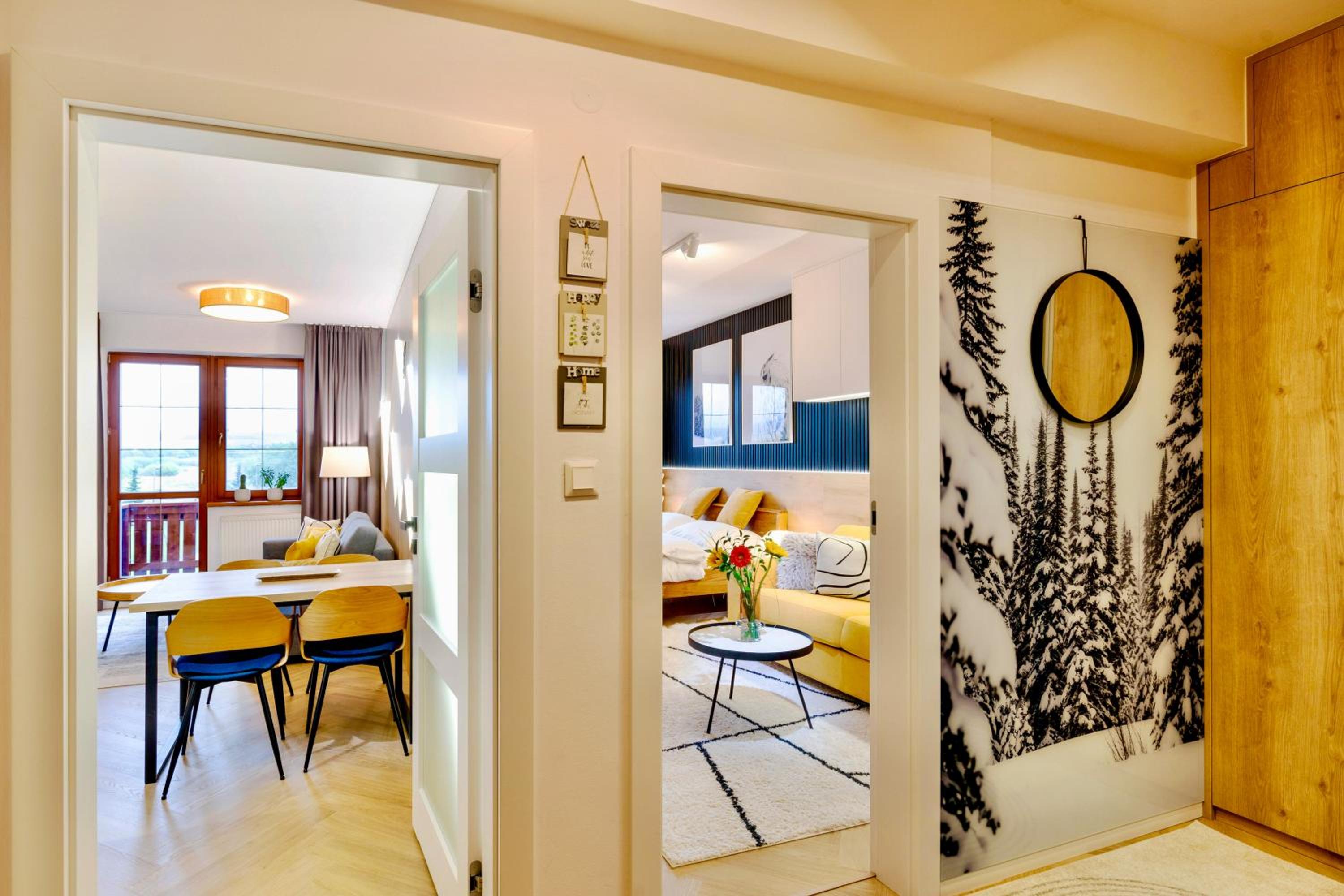 One-Bedroom Apartment with Balcony and Mountain View   - Photo 10