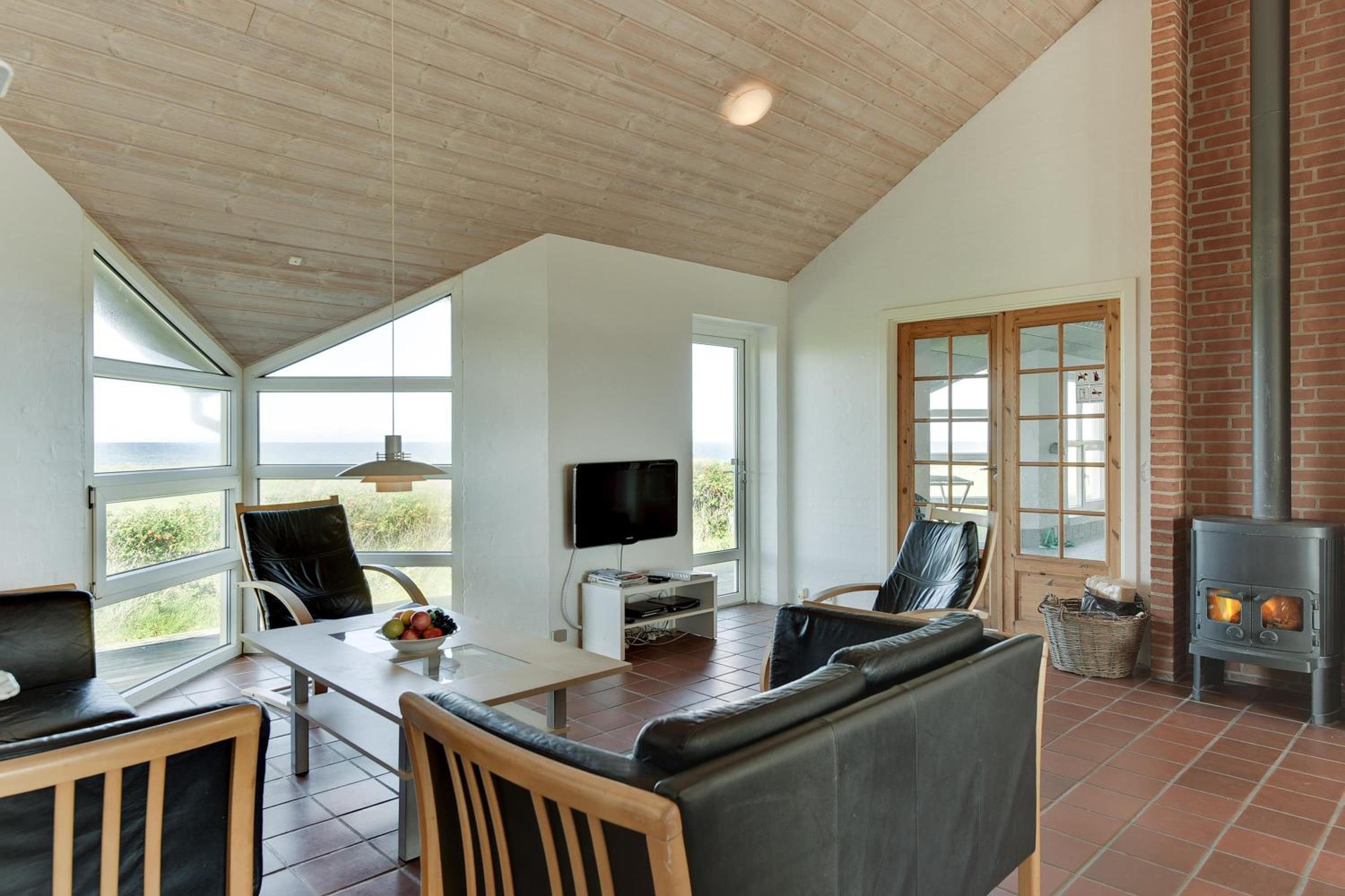 Five-Bedroom Holiday Home photo 1