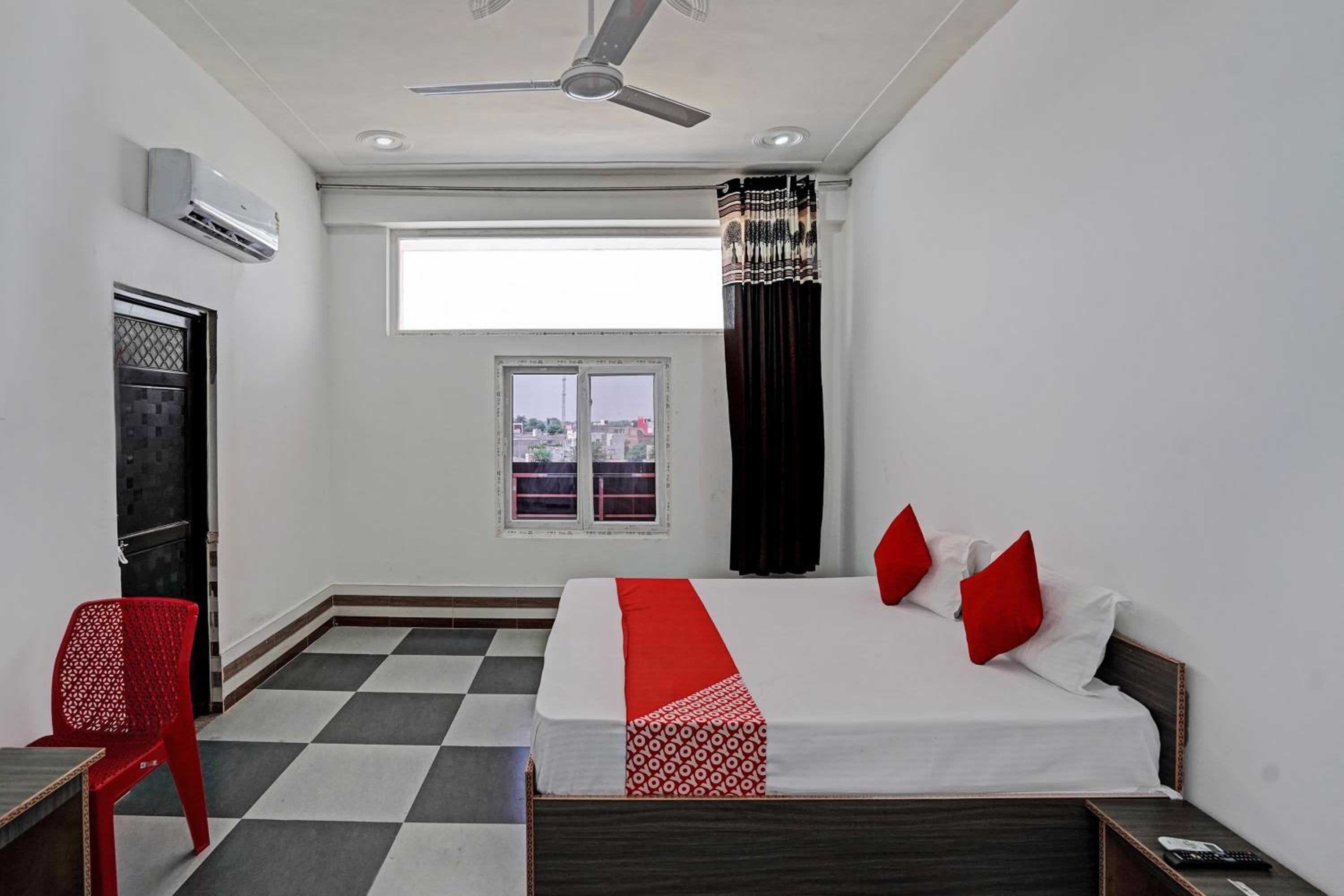 Classic Triple Room photo 1