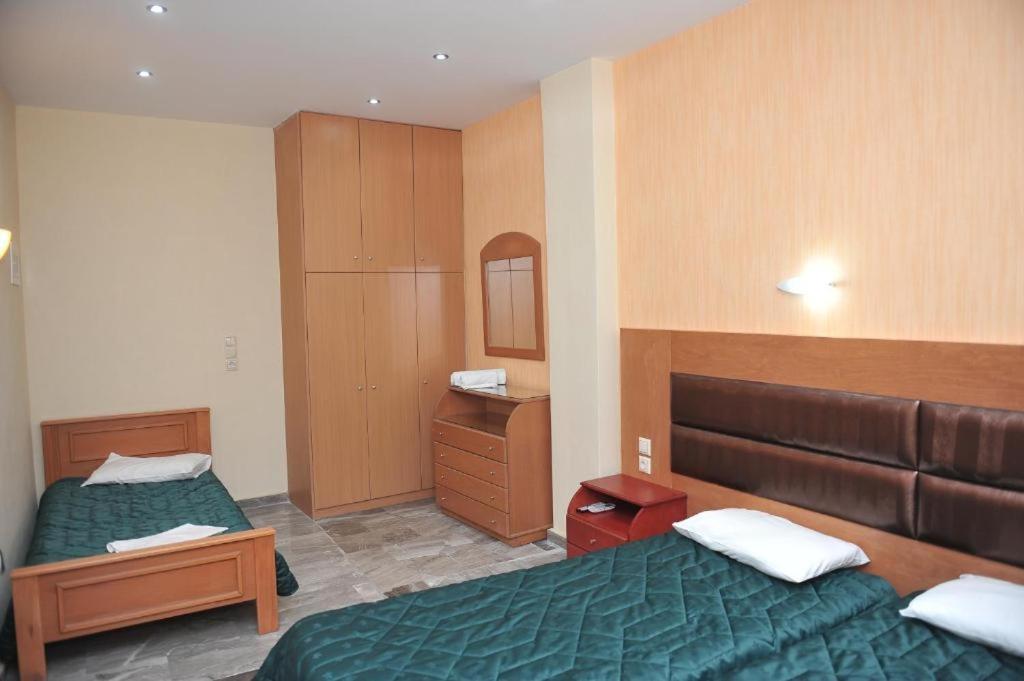 Triple Room with Terrace