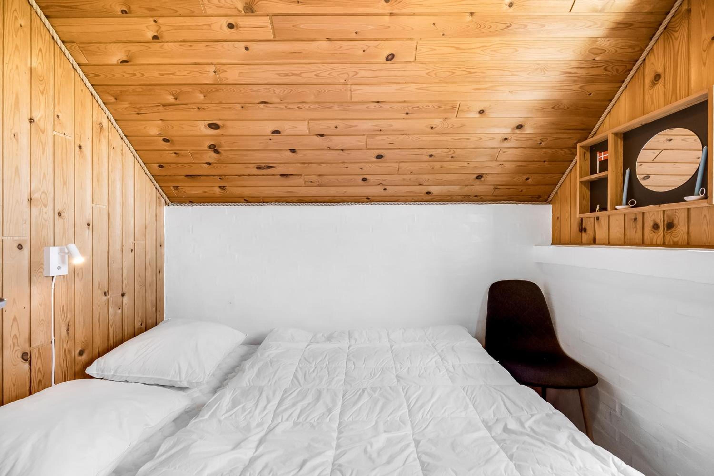 Three-Bedroom Vacation Home  photo 2
