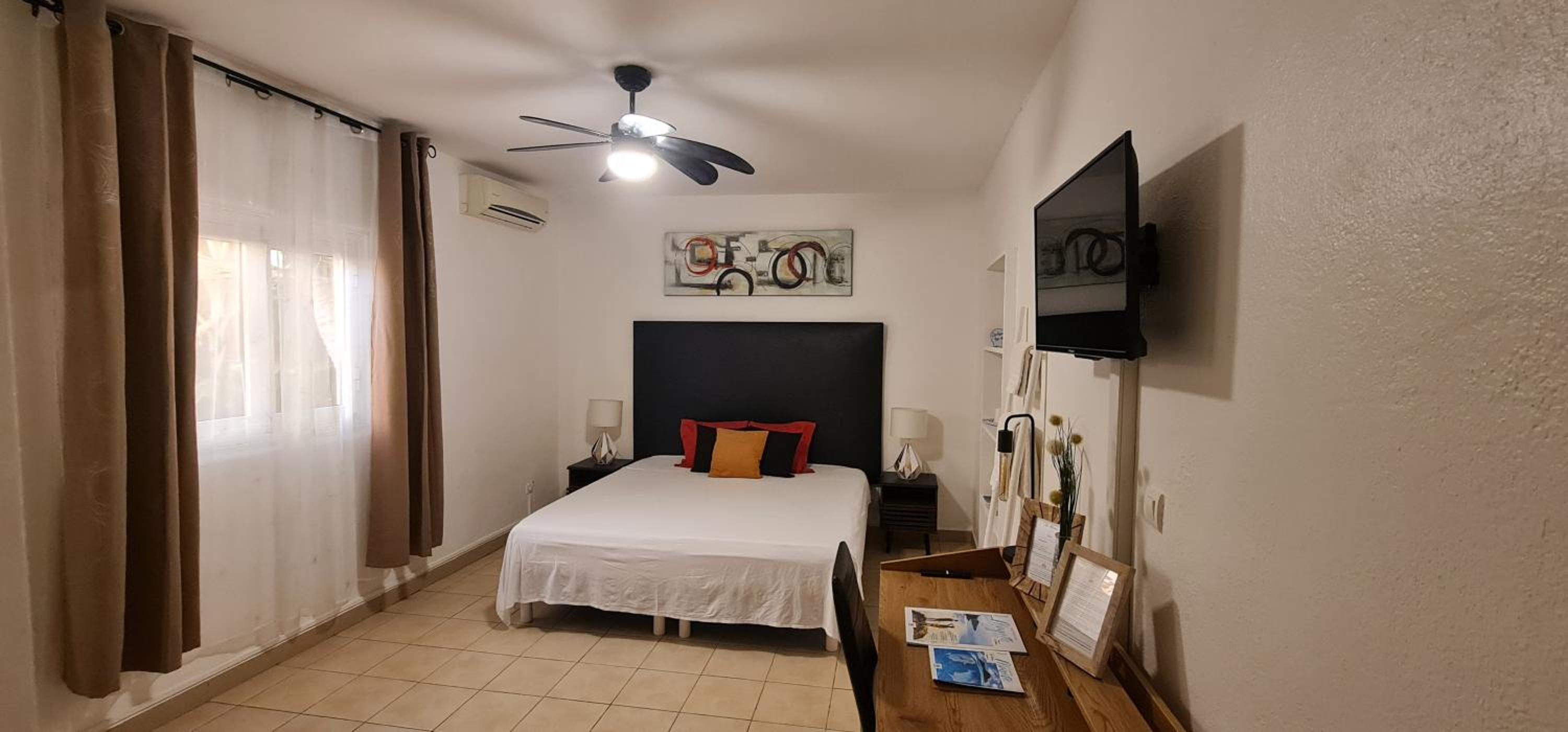 Double or Twin Room with Garden View photo 2