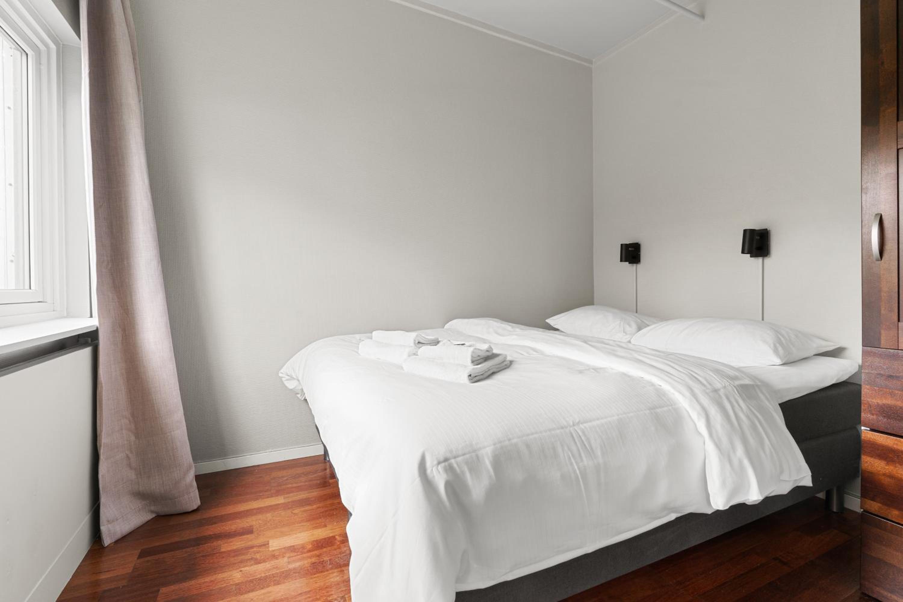 One-Bedroom Apartment - Photo 9