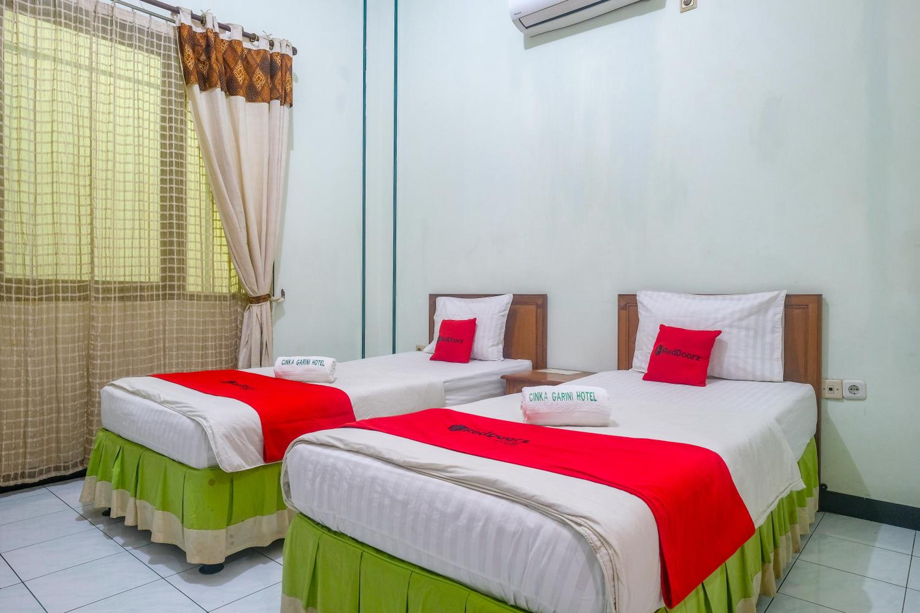 Twin Room - Photo 8