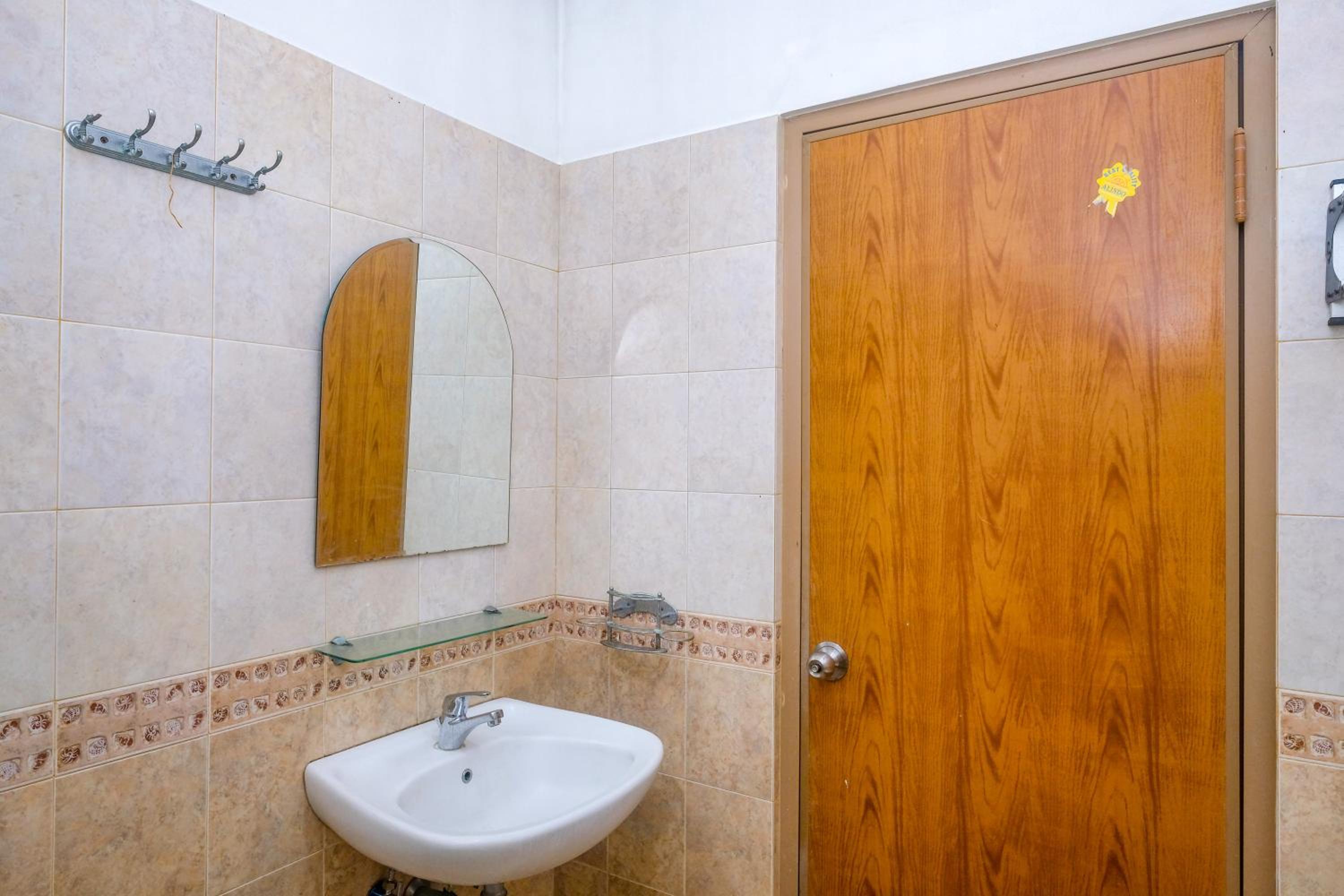 Double Room - Photo 12