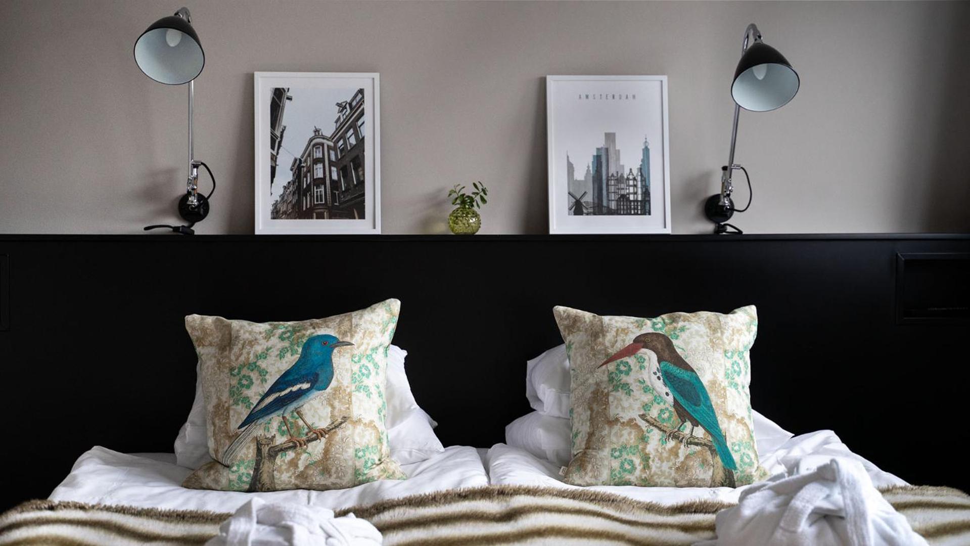 Twin Room - Photo 3
