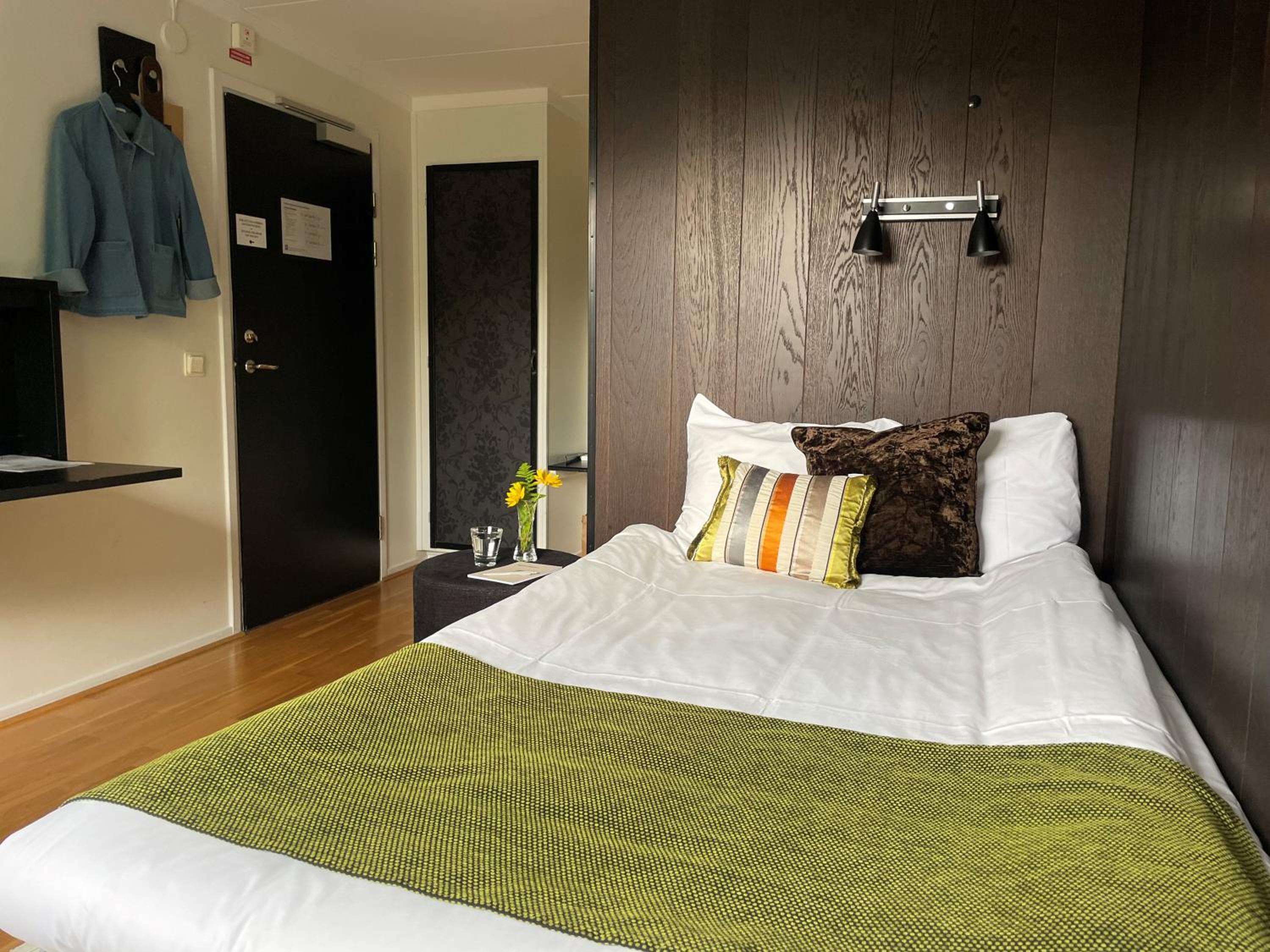 Single Room photo 2