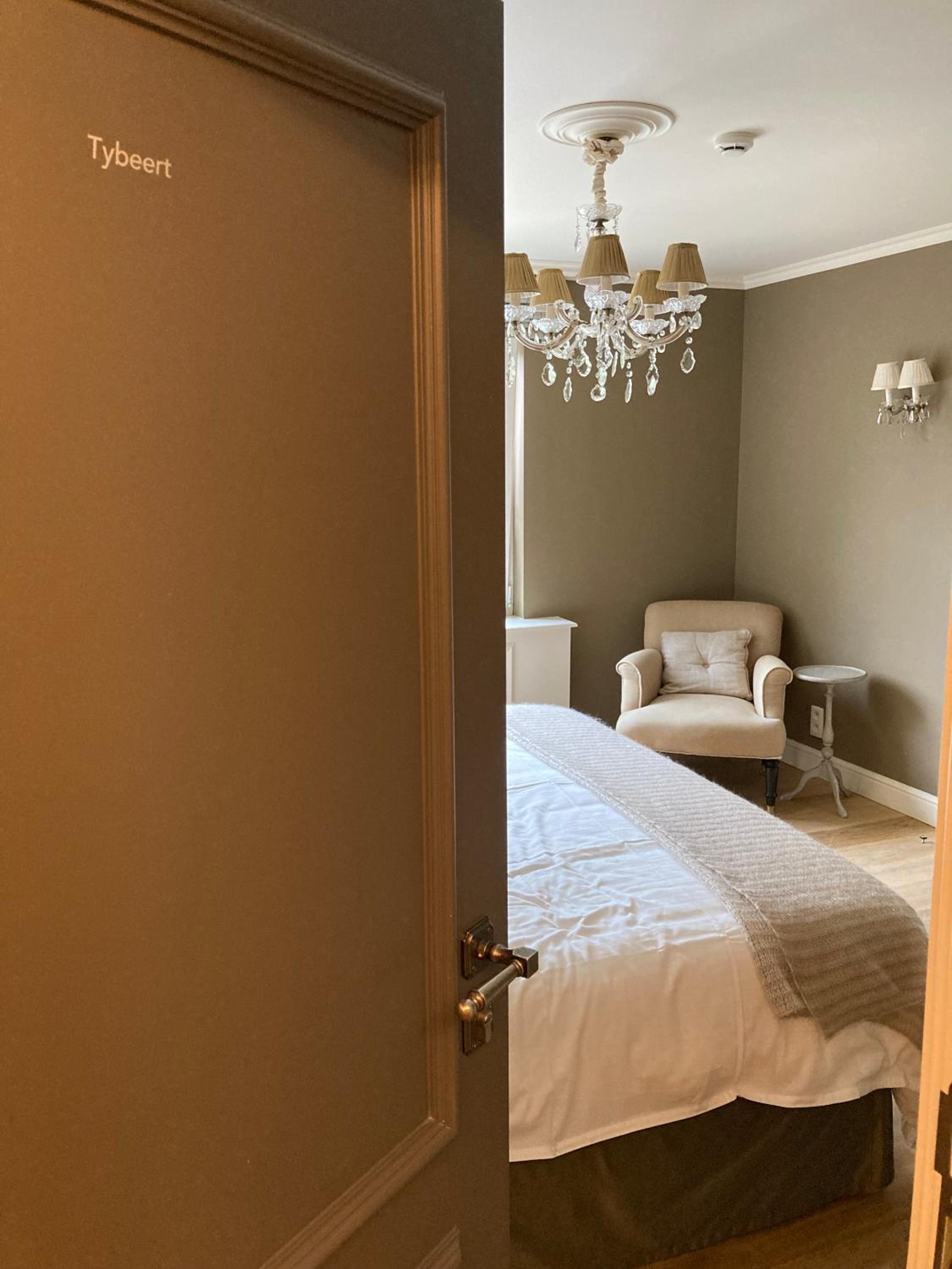 Superior King Room photo 2