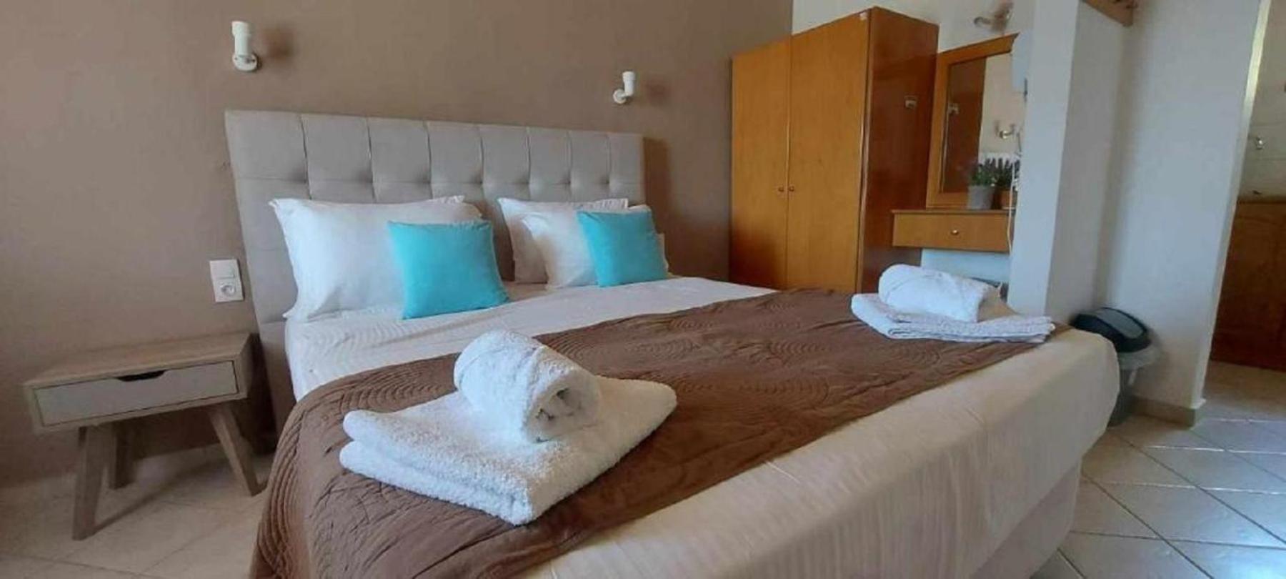 Economy Double or Twin Room photo 2