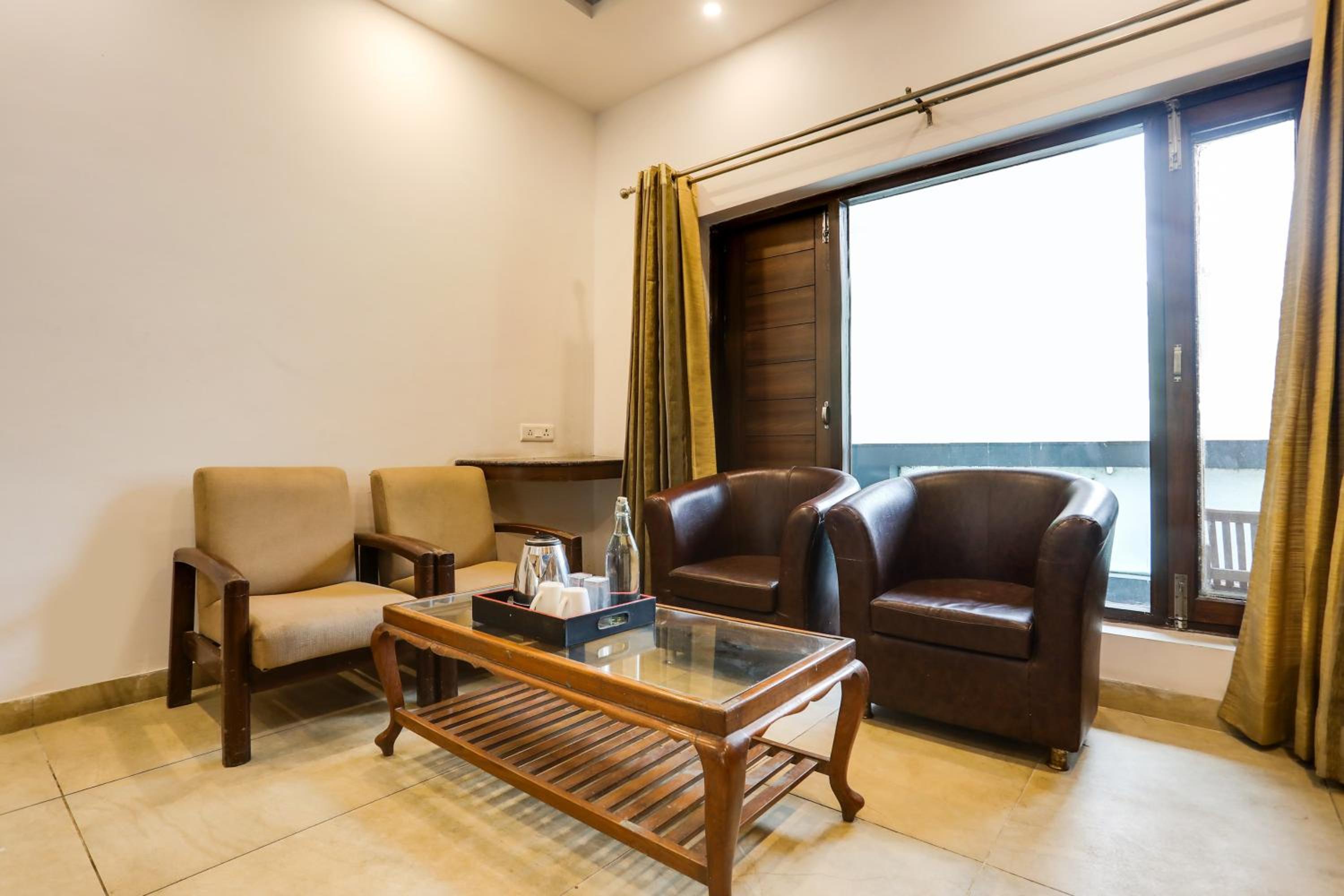 Classic Triple Room - Photo 15