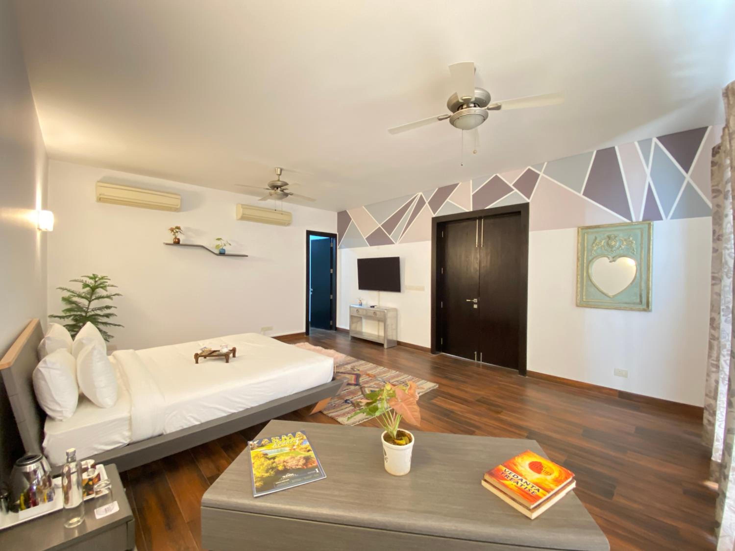 Karma Villas – 4 bedrooms, Private Garden and Terrace