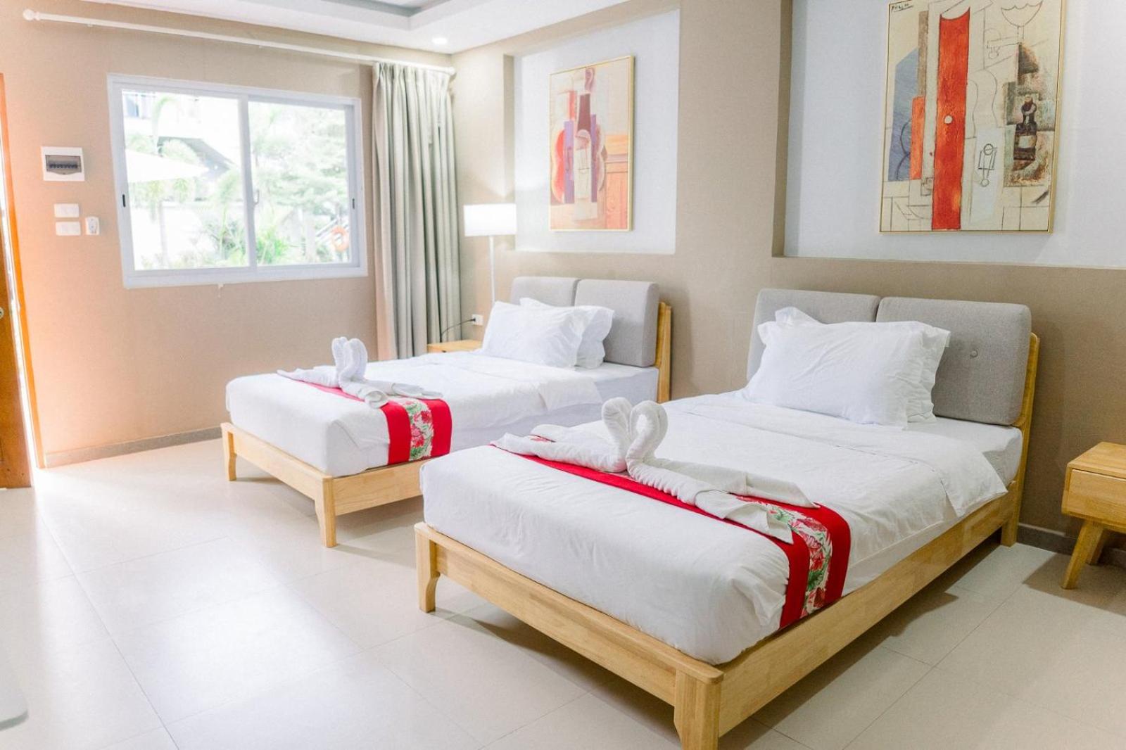 Standard Quadruple Room - Photo 9