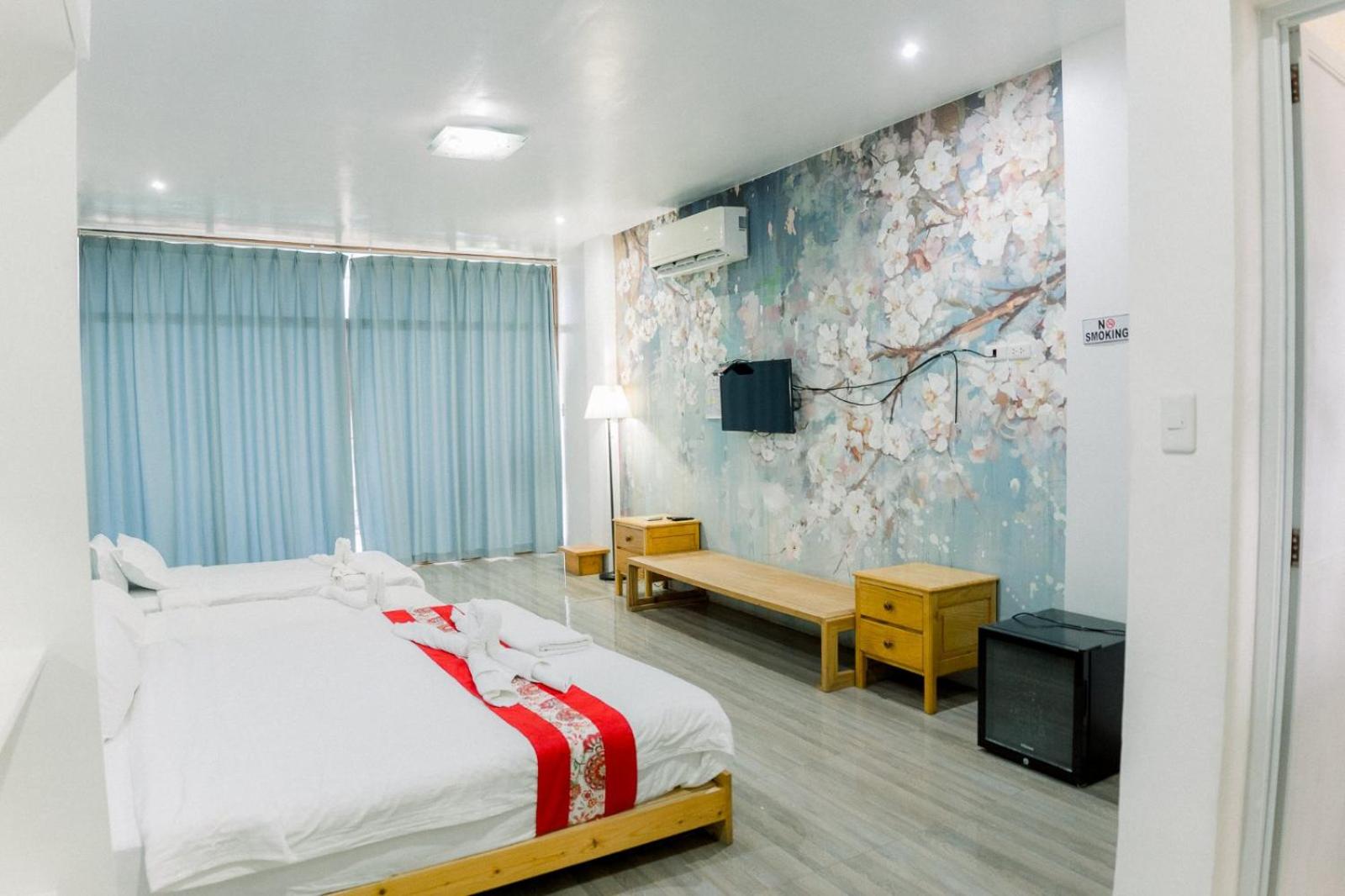 Deluxe Room - Photo 11