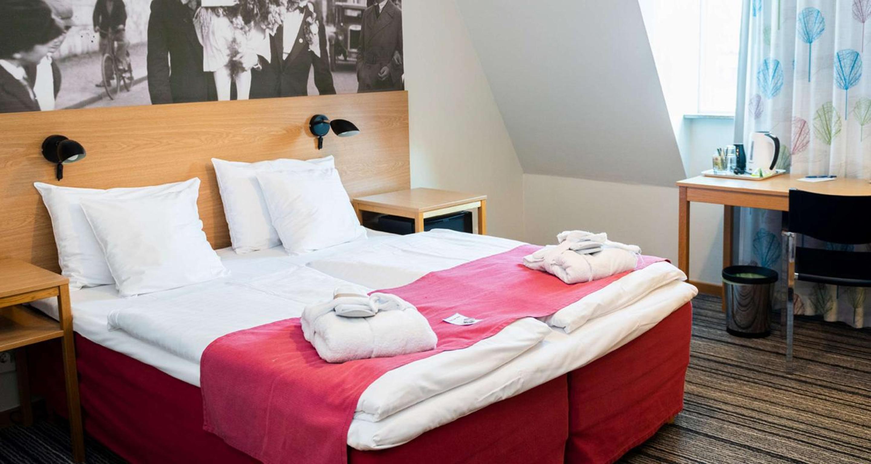 Deluxe Double Room - Photo 1