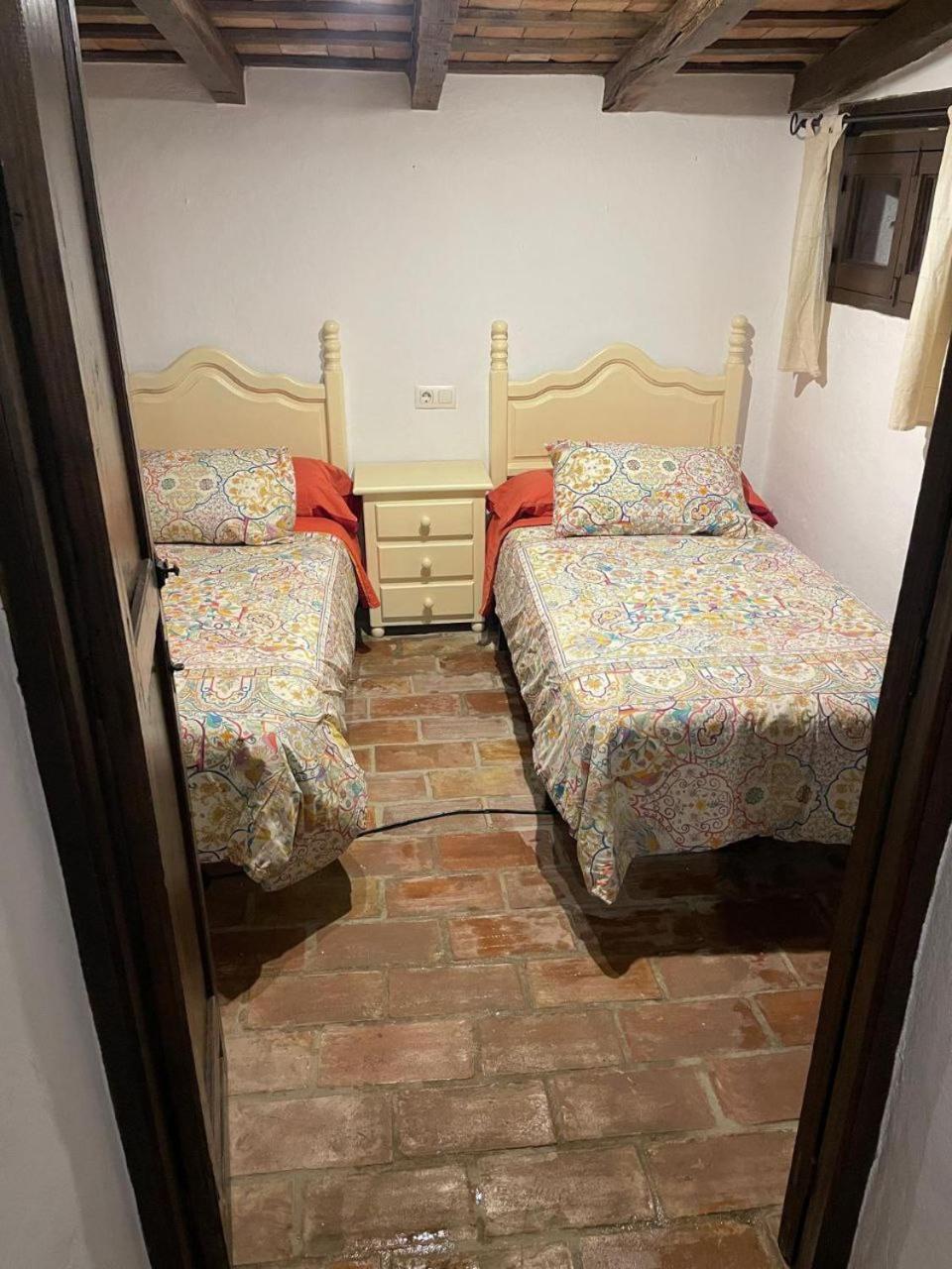 Casa de cuatro habitaciones