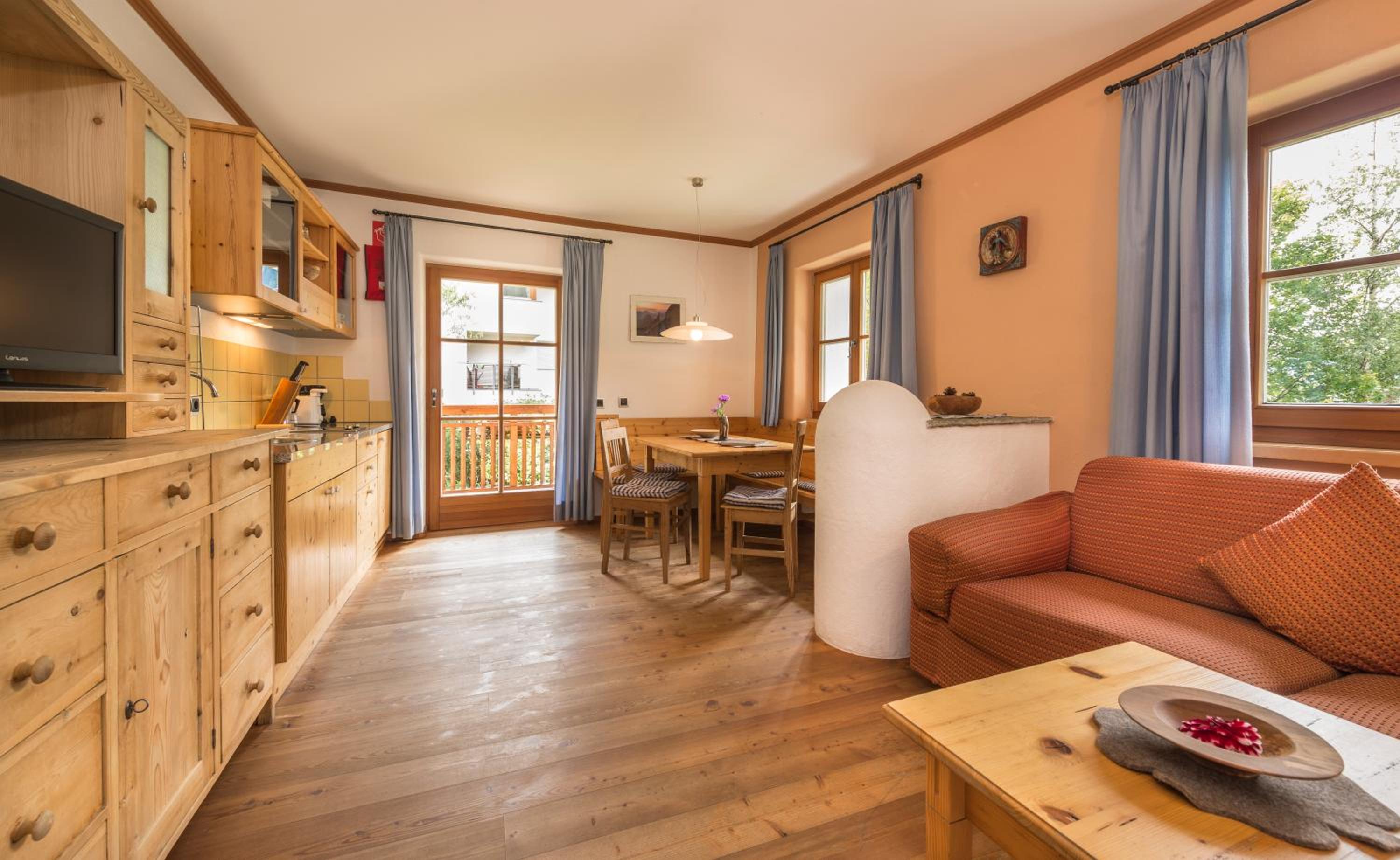 Two-Bedroom Apartment with Balcony photo 1