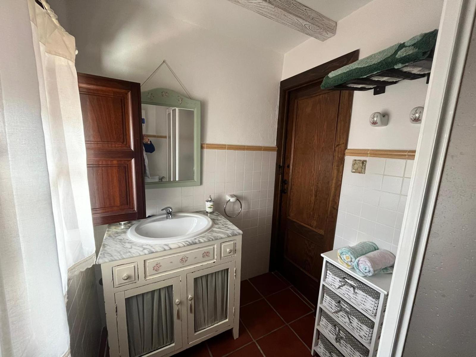 Three-Bedroom House photo 3