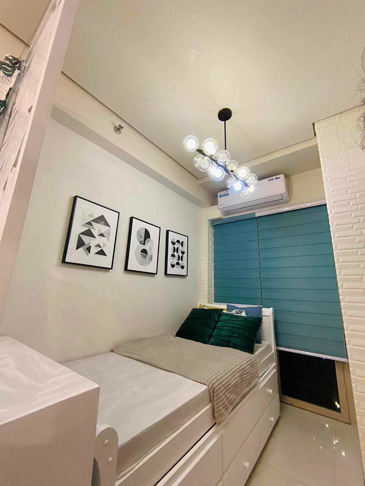 Apartment with City View