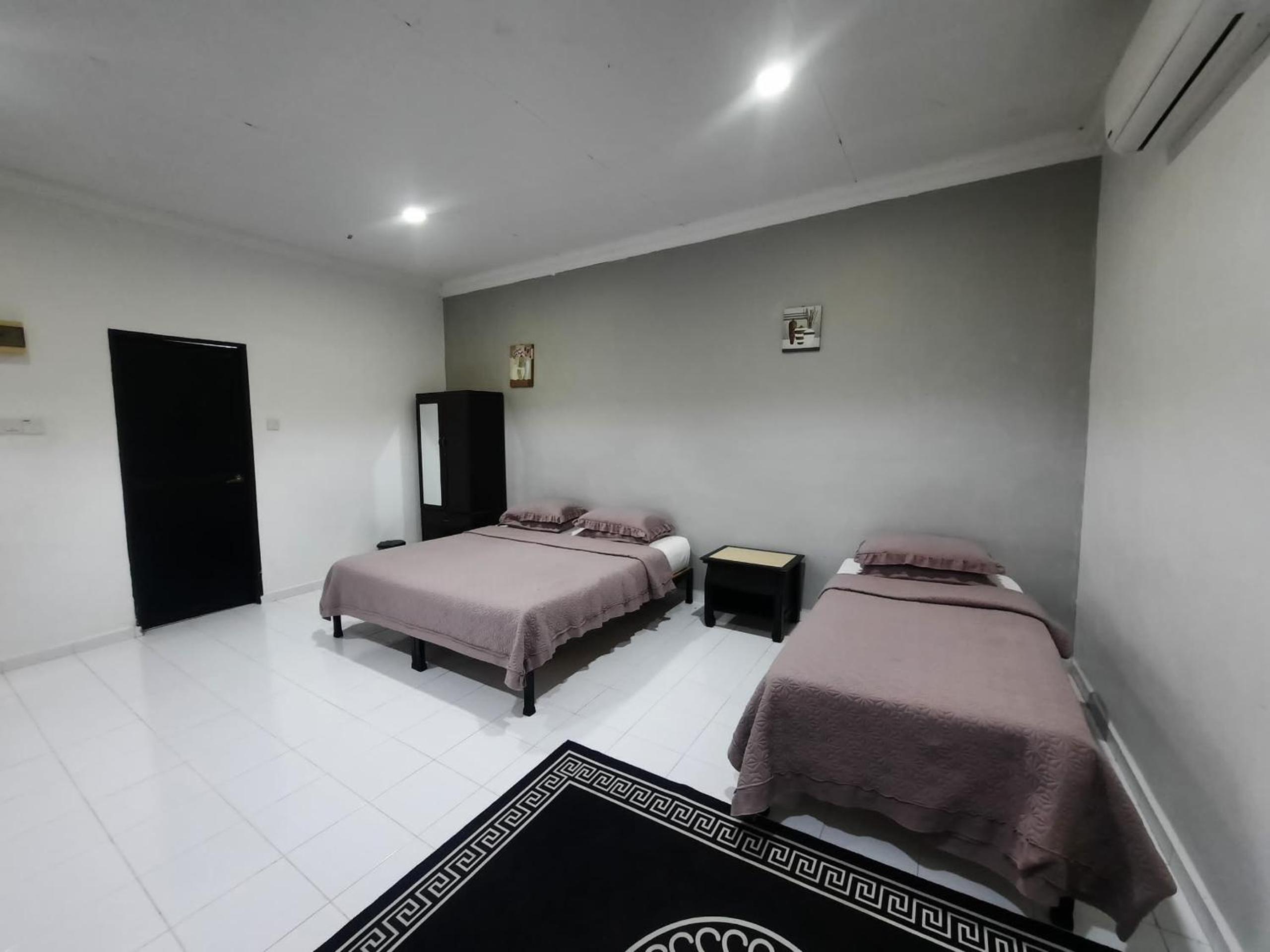 One-Bedroom House photo 3