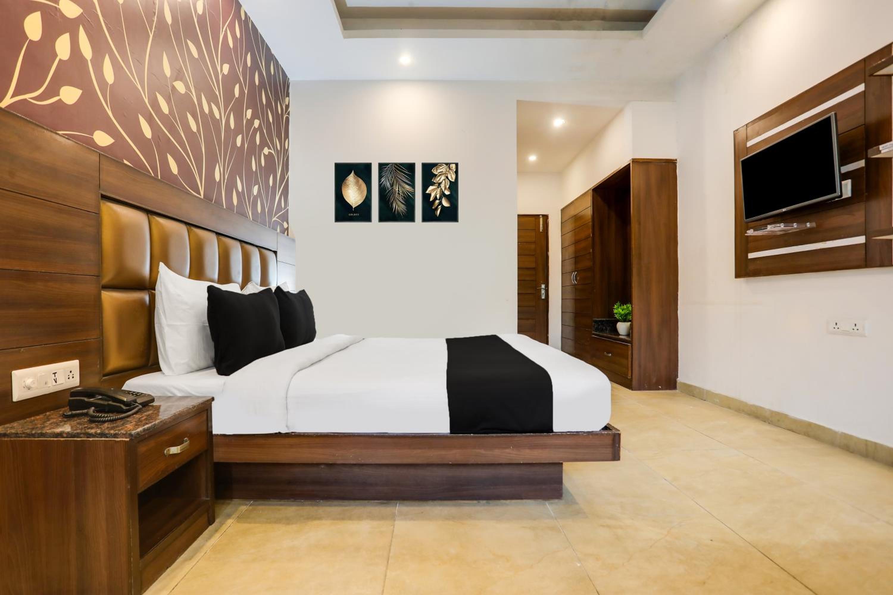 Classic Triple Room - Photo 7